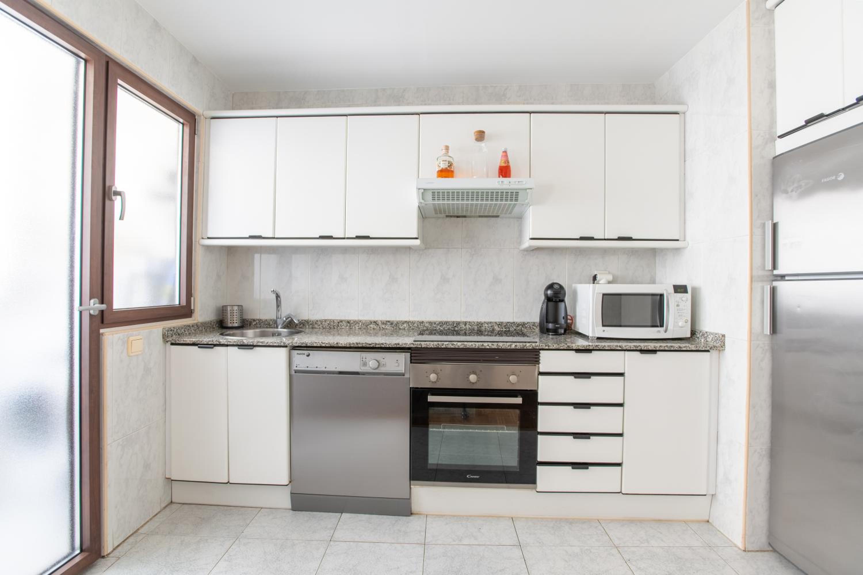 Apartamento El Parque Playa-Wifi y Parking Gratis