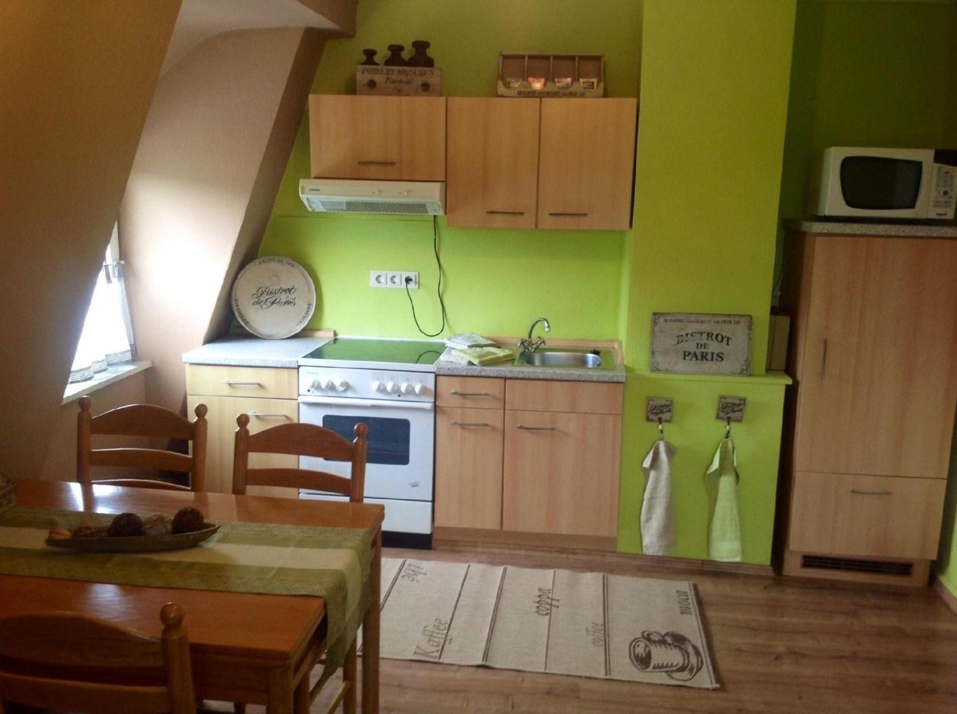 grosse, hundfreundliche Ferienwohnung in der Nähe des Flusses
