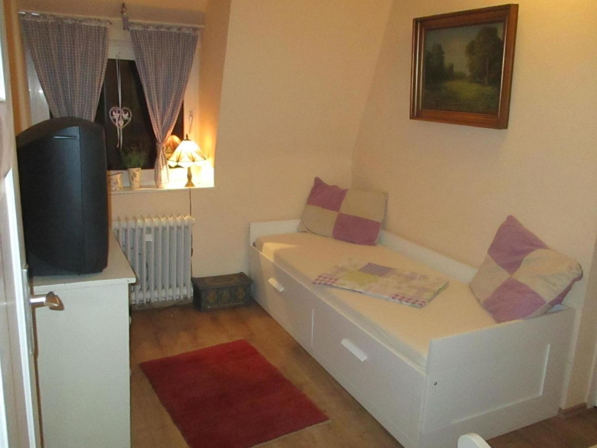 grosse, hundfreundliche Ferienwohnung in der Nähe des Flusses
