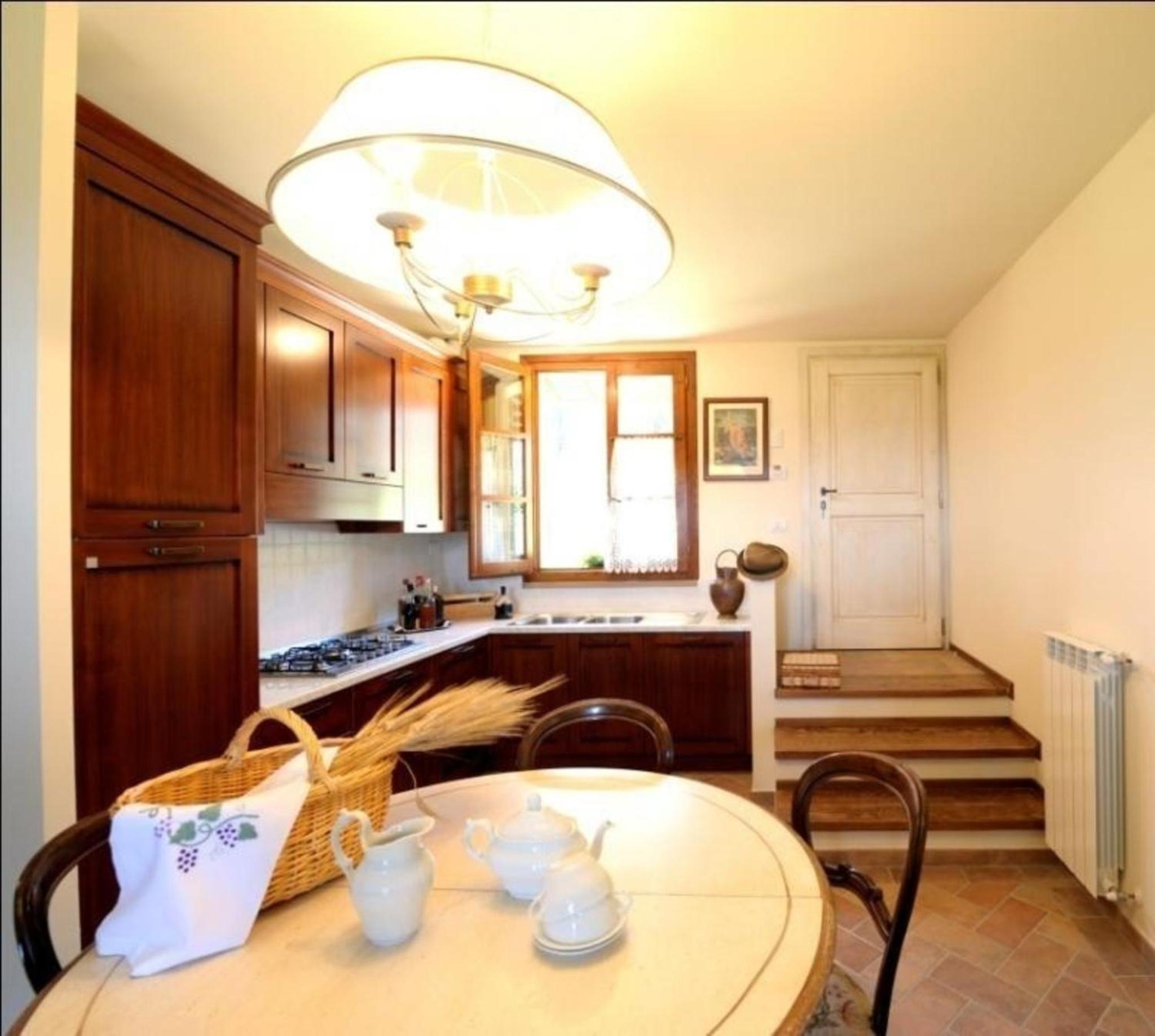 La Spiga en Gambassi Terme — kitchen