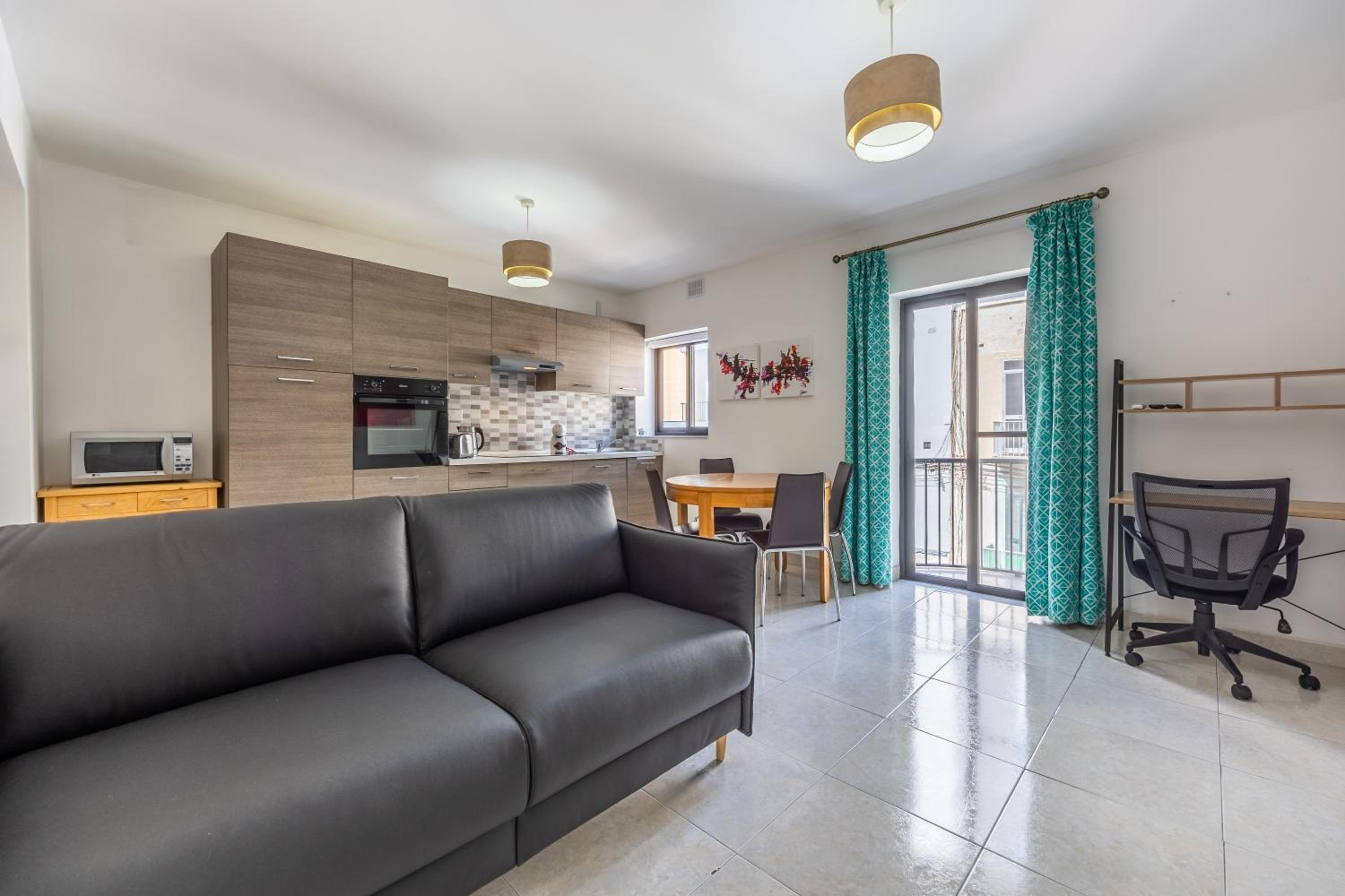 Spacious, one bedroom apartment in Paceville photo 2