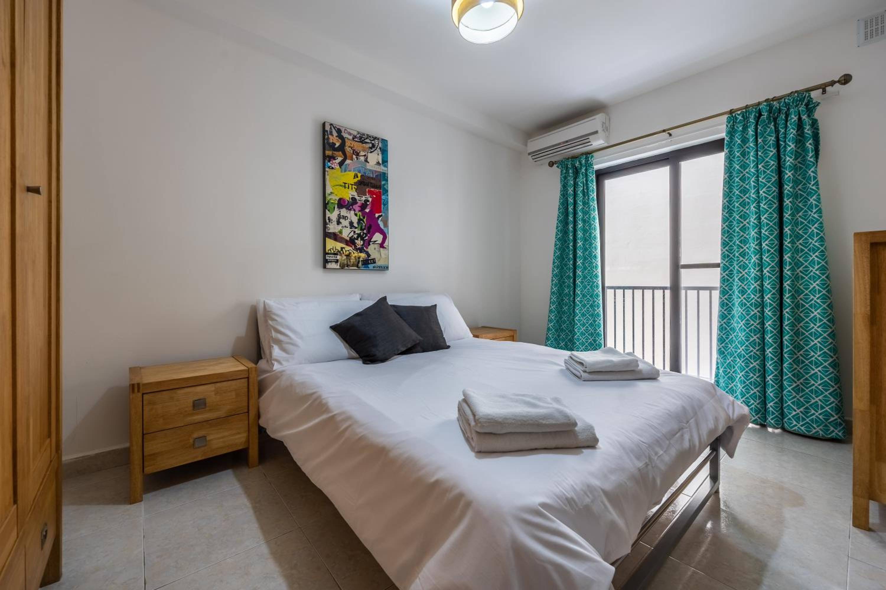 Spacious, one bedroom apartment in Paceville photo 2