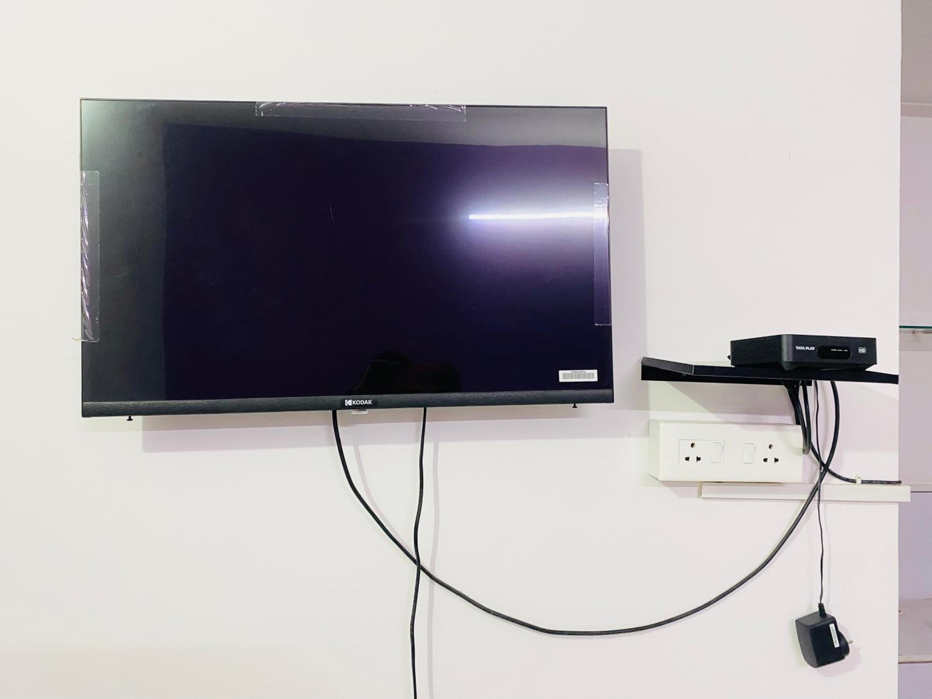 Budget Private Ac Room with Kitchen Near Osho Garden