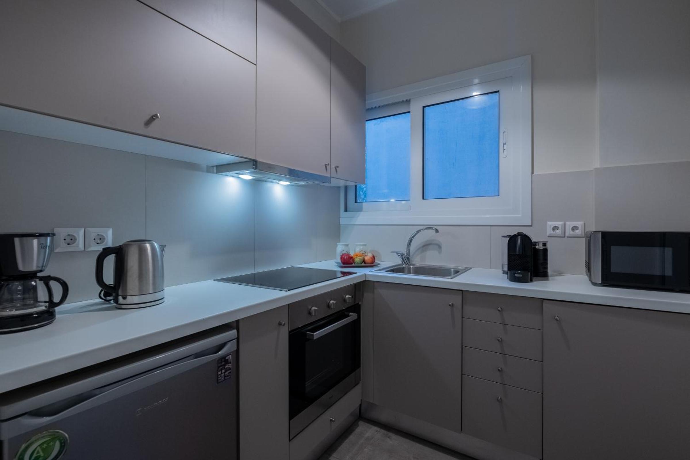 Oro's Stylish Kolonaki Flats Next to Metro & Museums