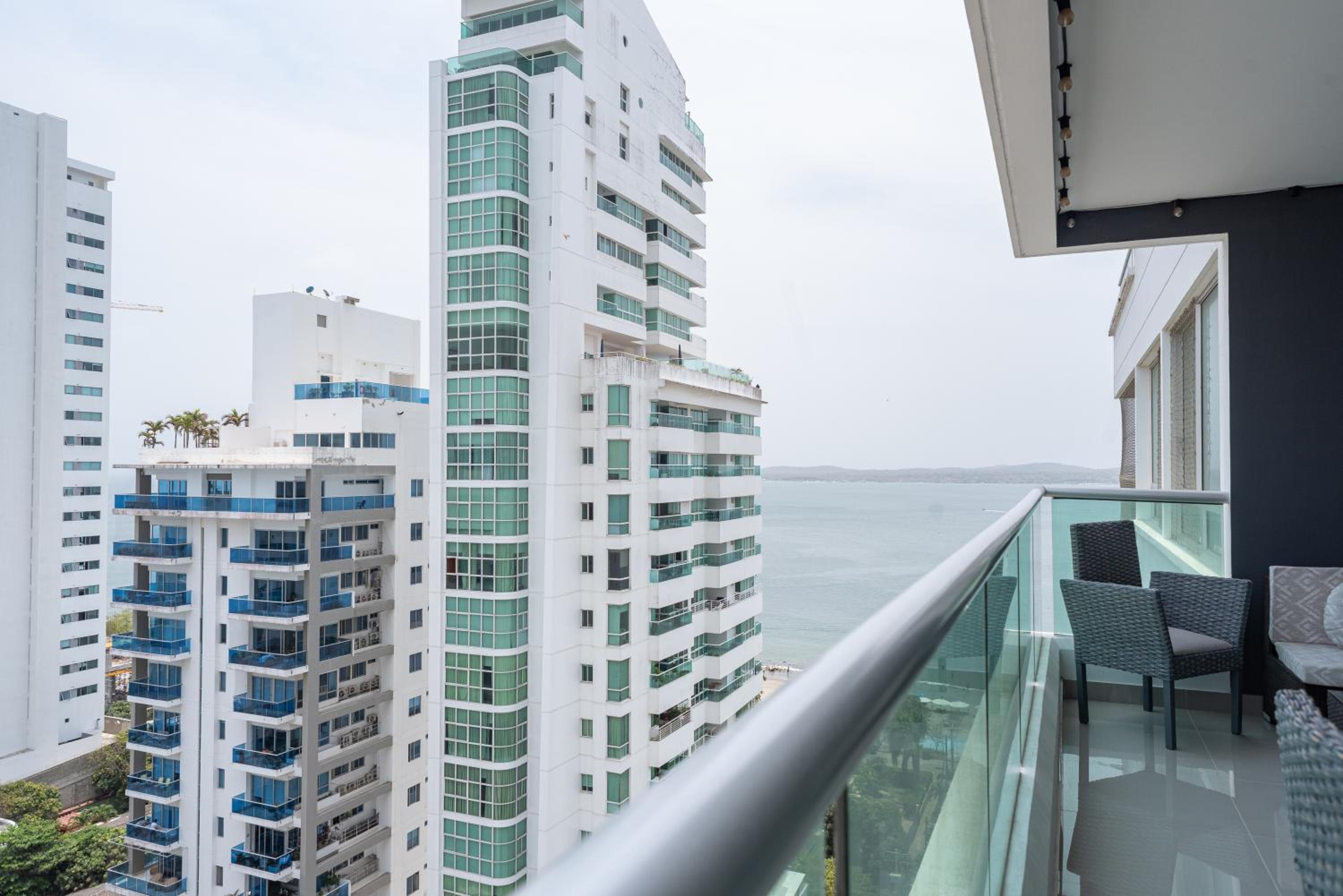 Tres habitaciones - Vista al Mar