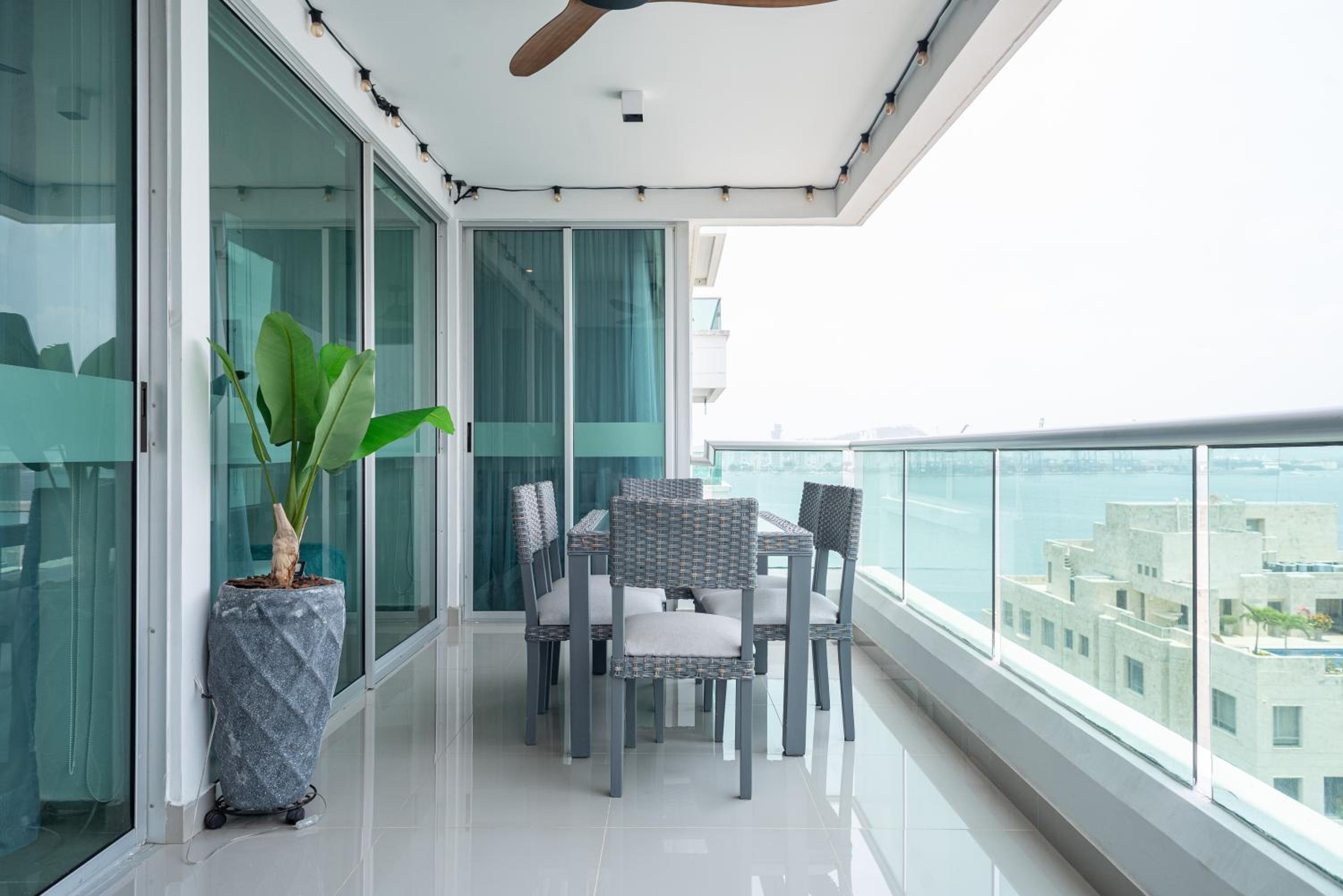 Tres habitaciones - Vista al Mar