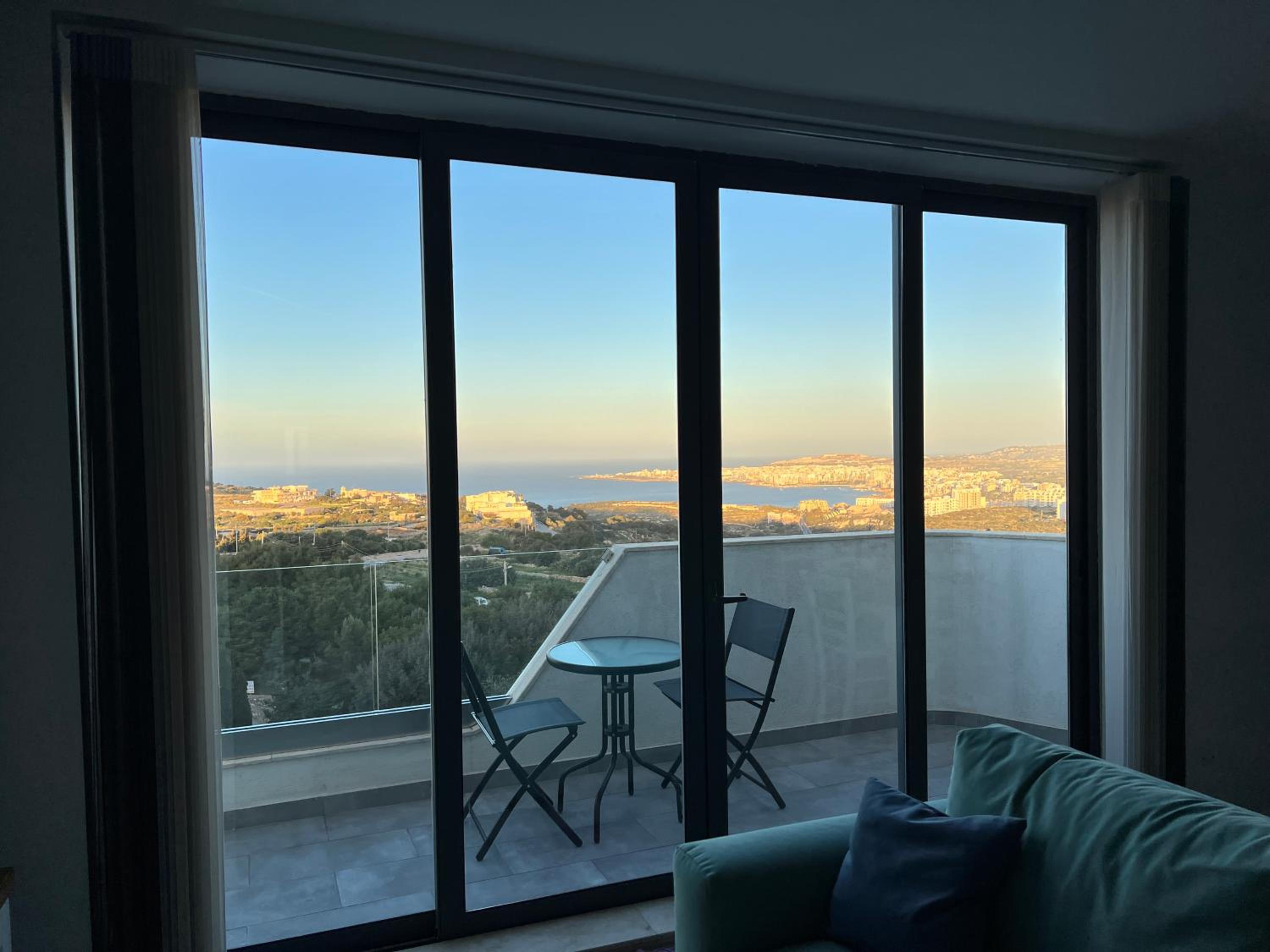 Mellieħa luxurious 2 bedroom apartment with sea view