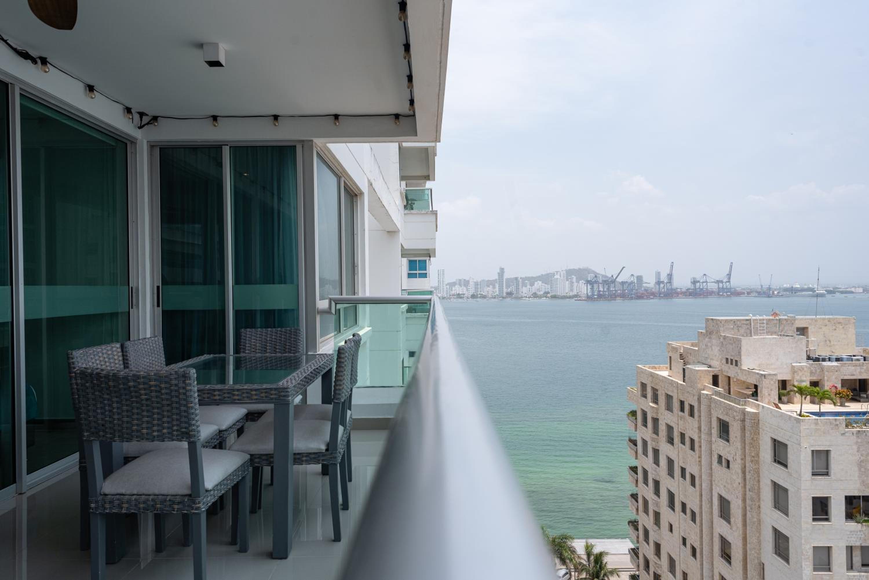 Tres habitaciones - Vista al Mar