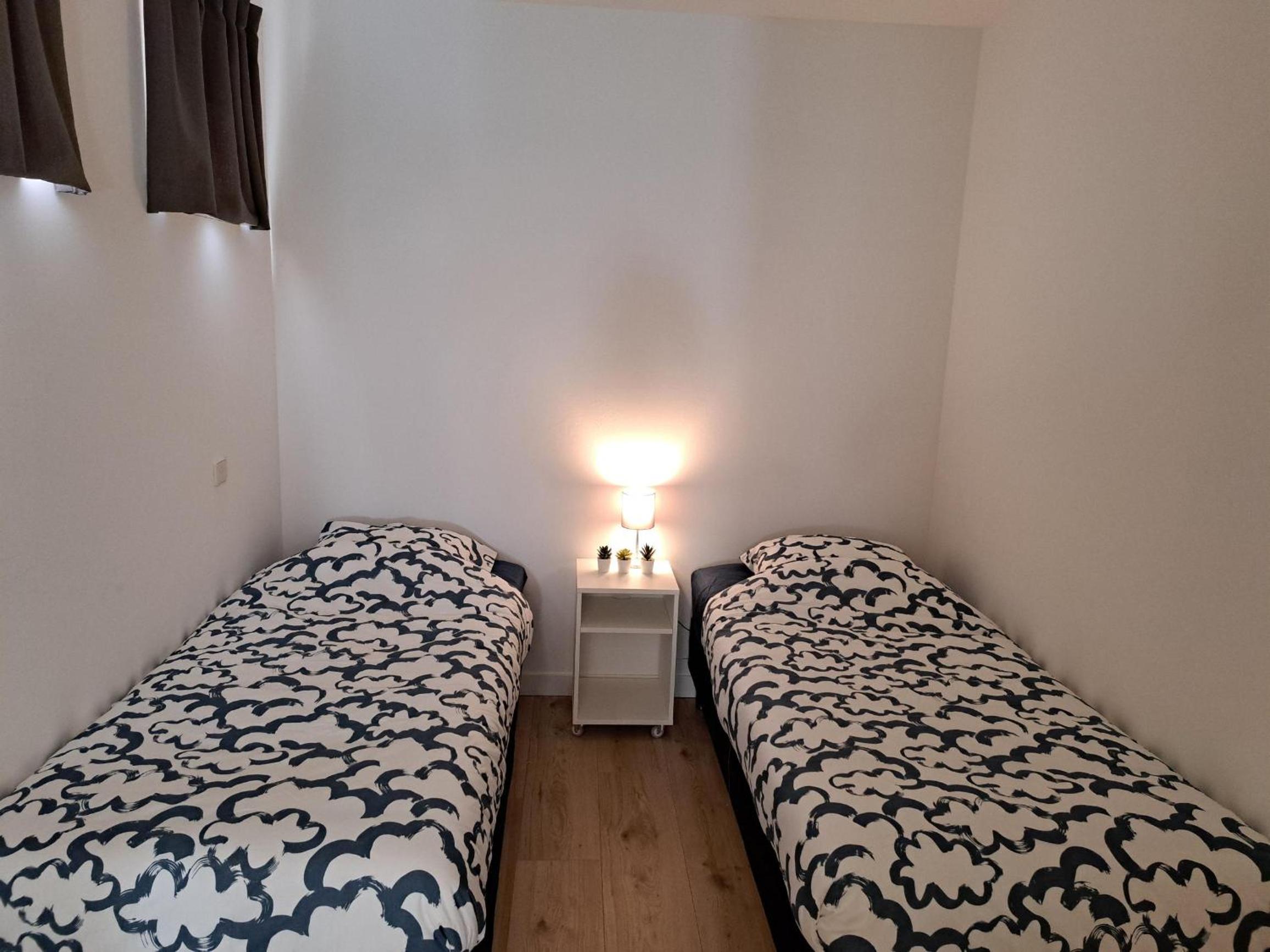 Newly renovated luxurious Villa / hottub / sauna / 7 bedrooms