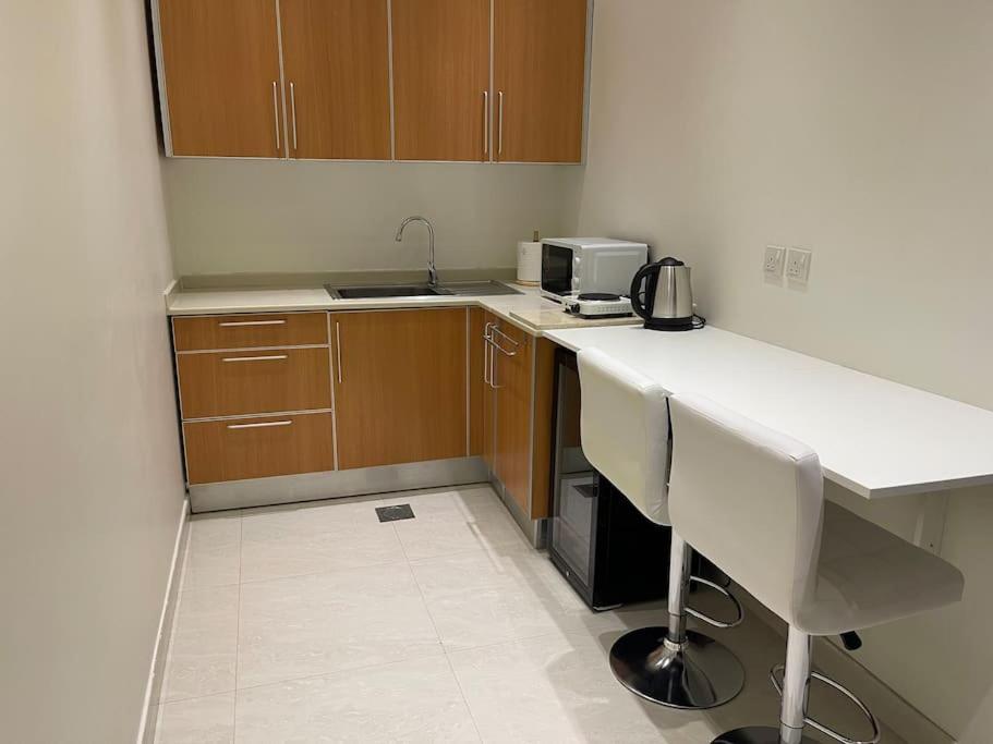One-Bedroom Apartment - Unique Privacy and Location