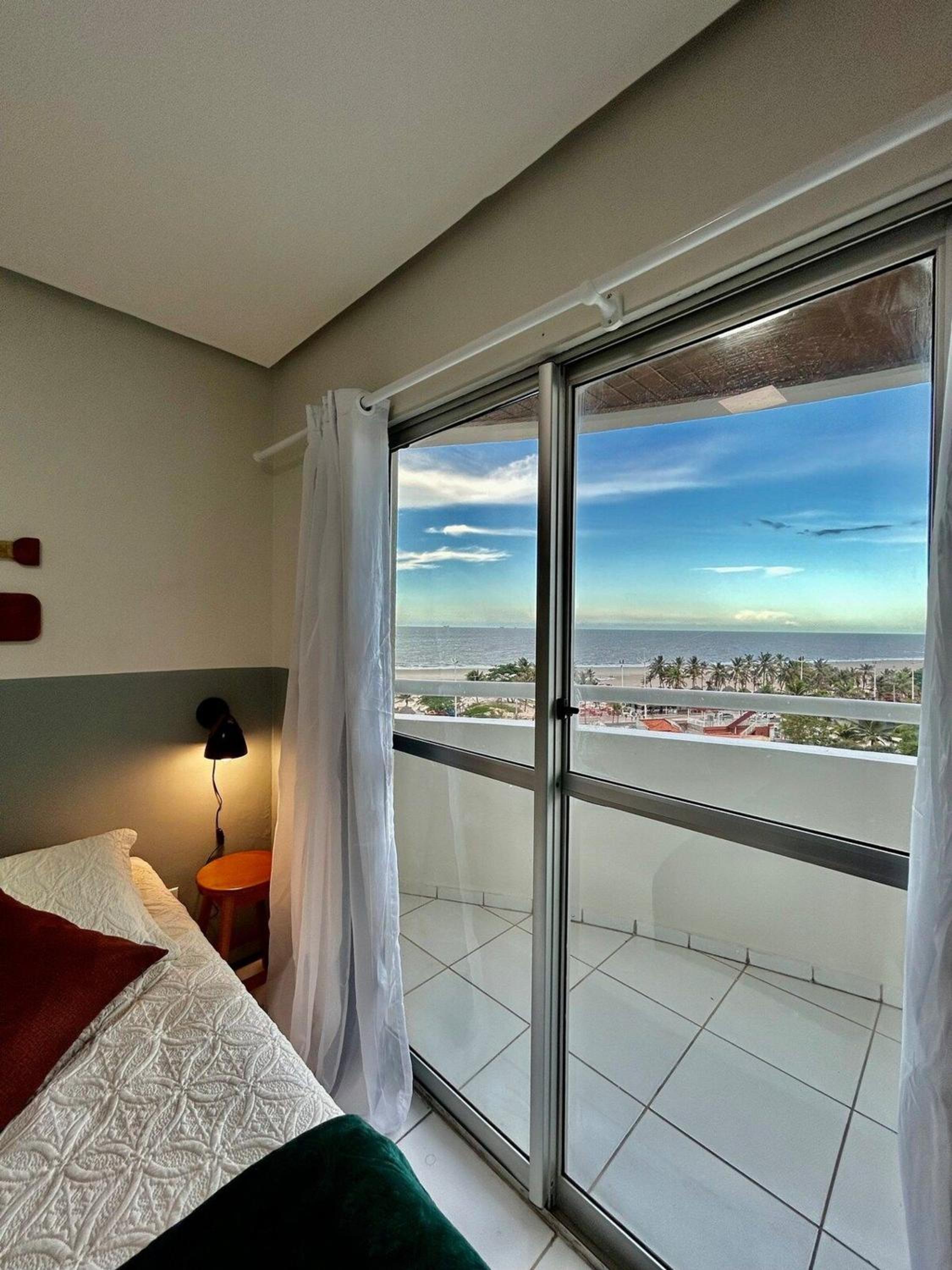 (204) Unforgettable Sea View on Litorânea Beach