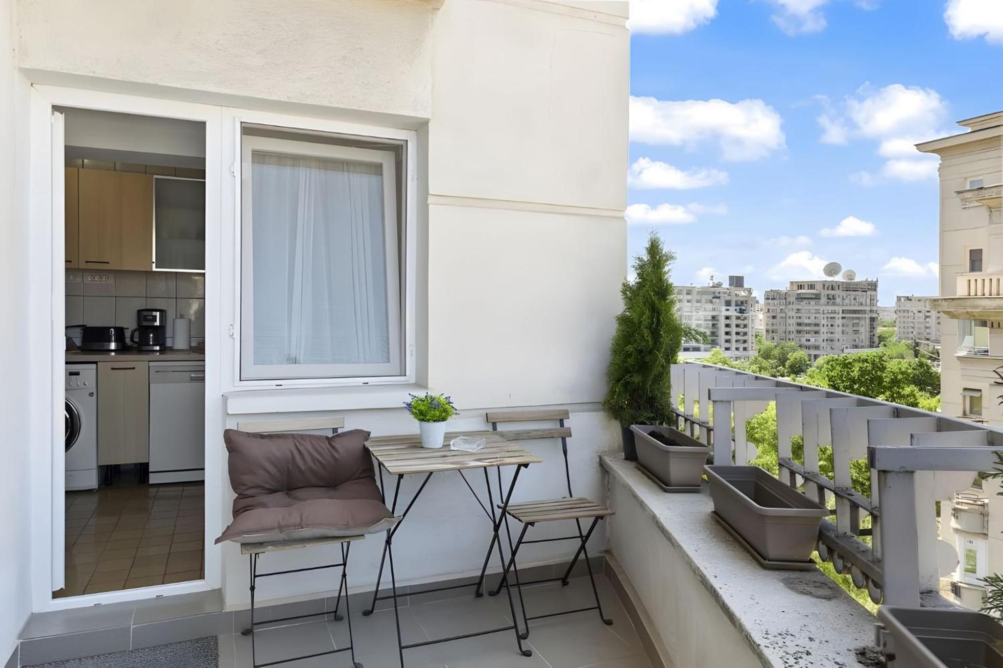 Unirii Green Apartment view 4