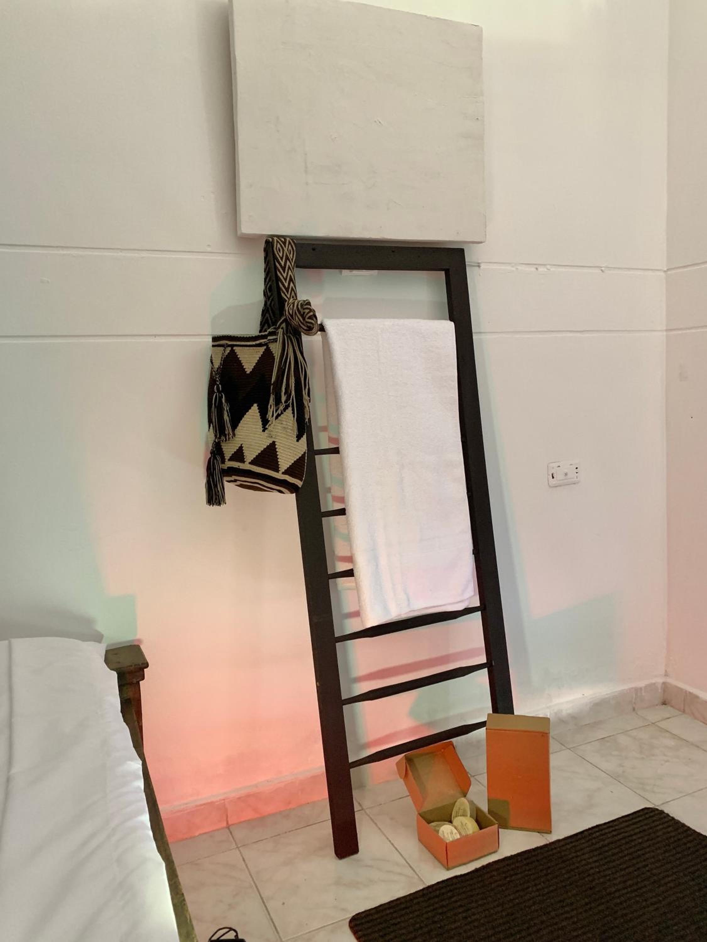 Habitación Independiente y baño privado - RURAL