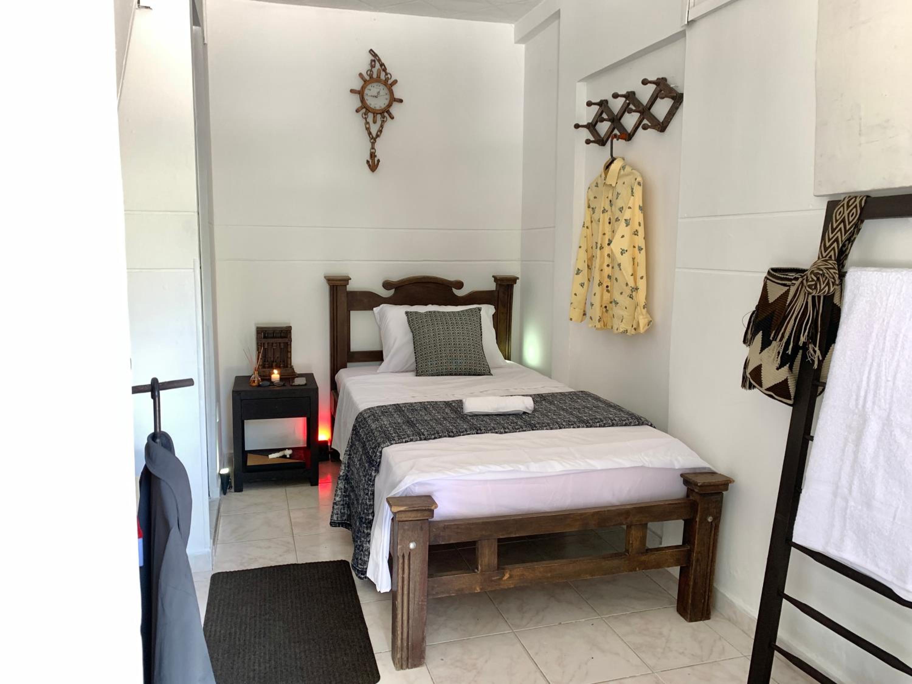 Habitación Independiente y baño privado - RURAL