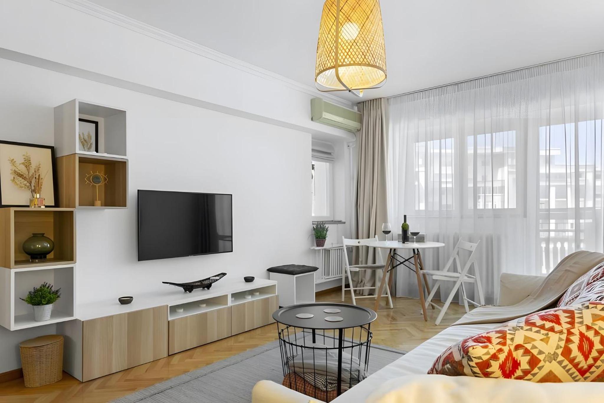 Unirii Green Apartment view 3