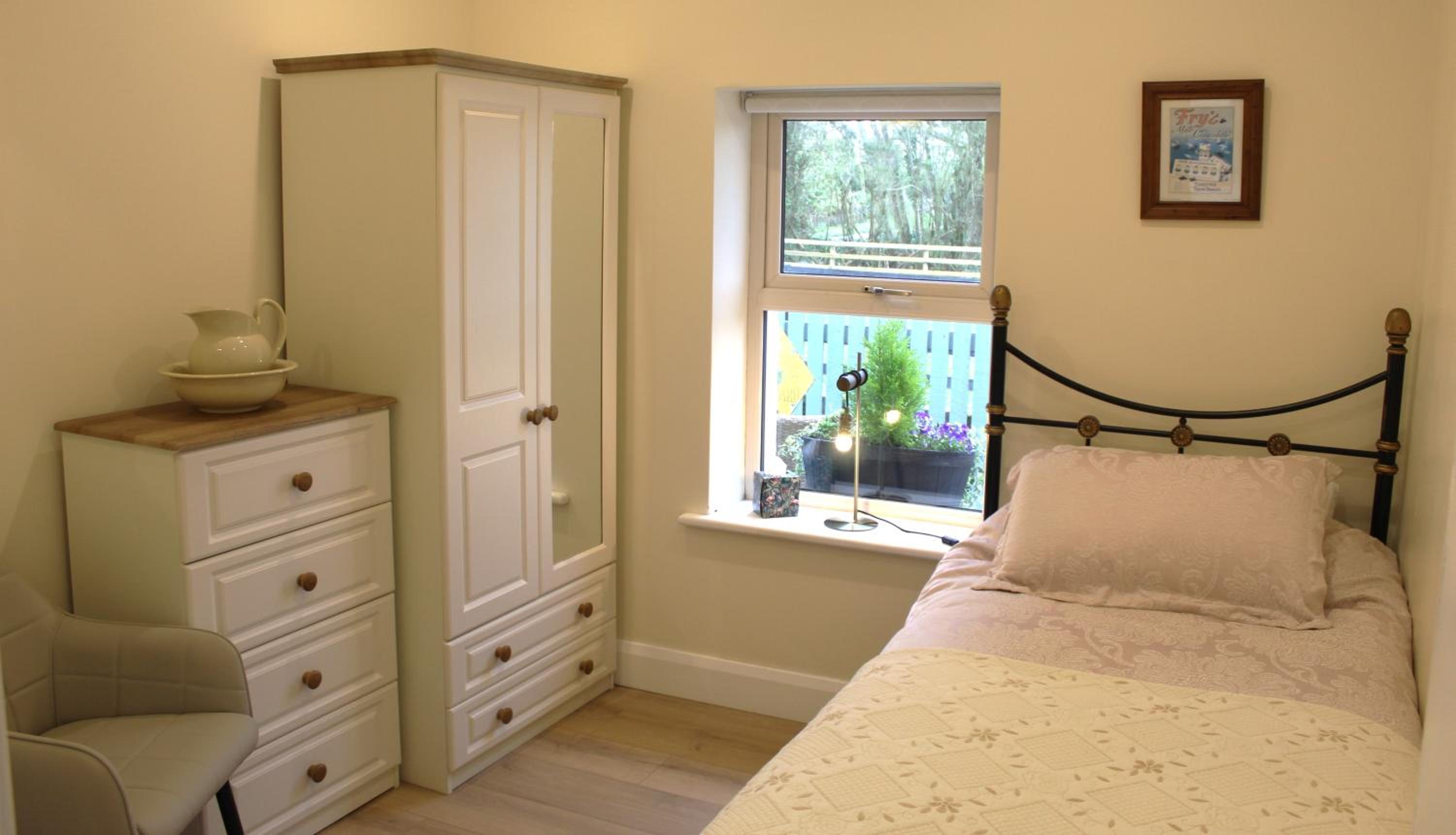 Heather Cottage and Shepherds Hut
