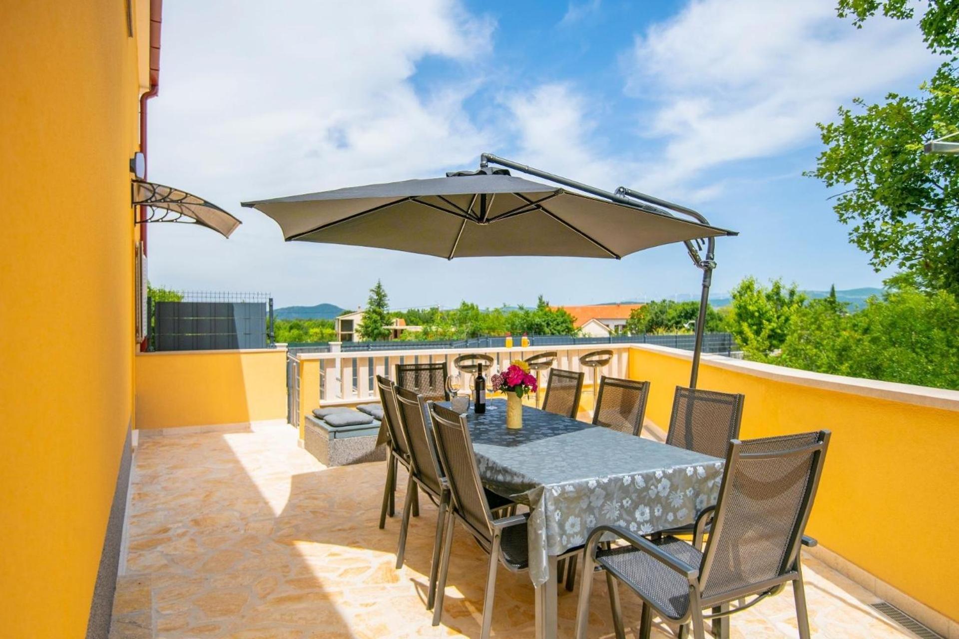 Villa Mile view 3