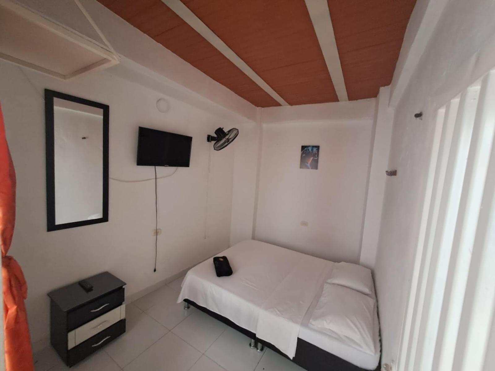 HOSTAL LOS CAMINANTES