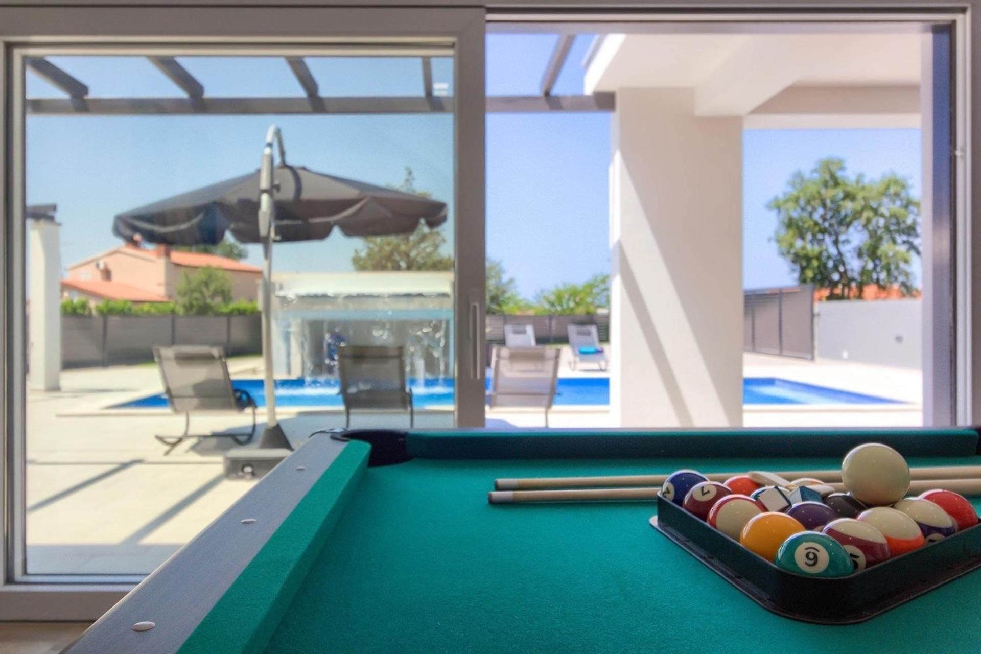 Ferienhaus mit Privatpool für 14 Personen ca 280 qm in Loborika, Istrien Südküste von Istrien view 4