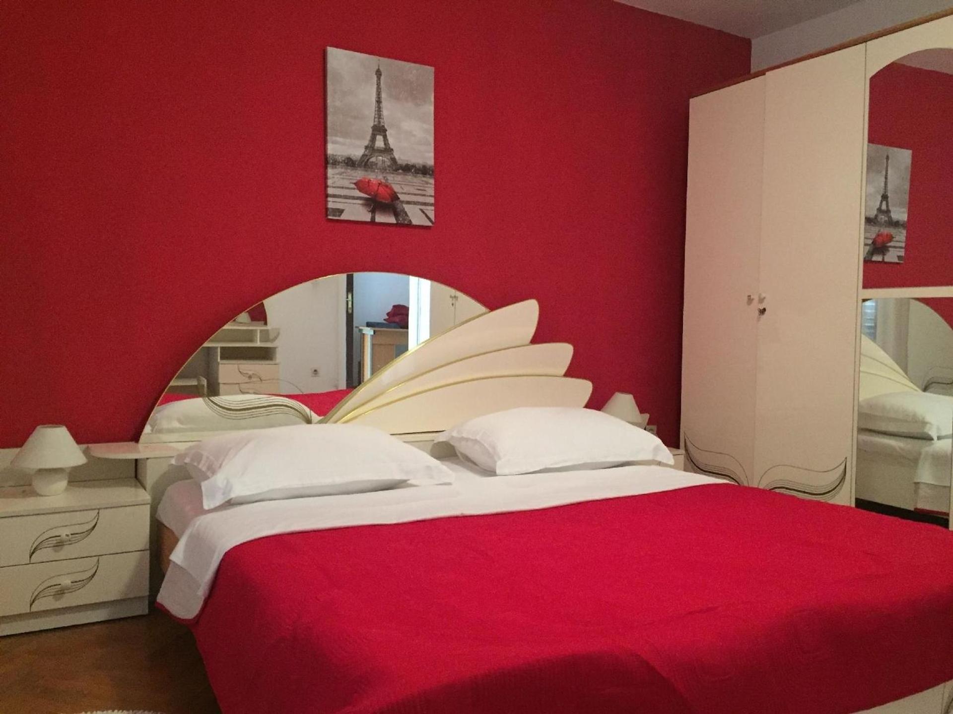 Geräumige Ferienwohnung Mit Schönem Garten