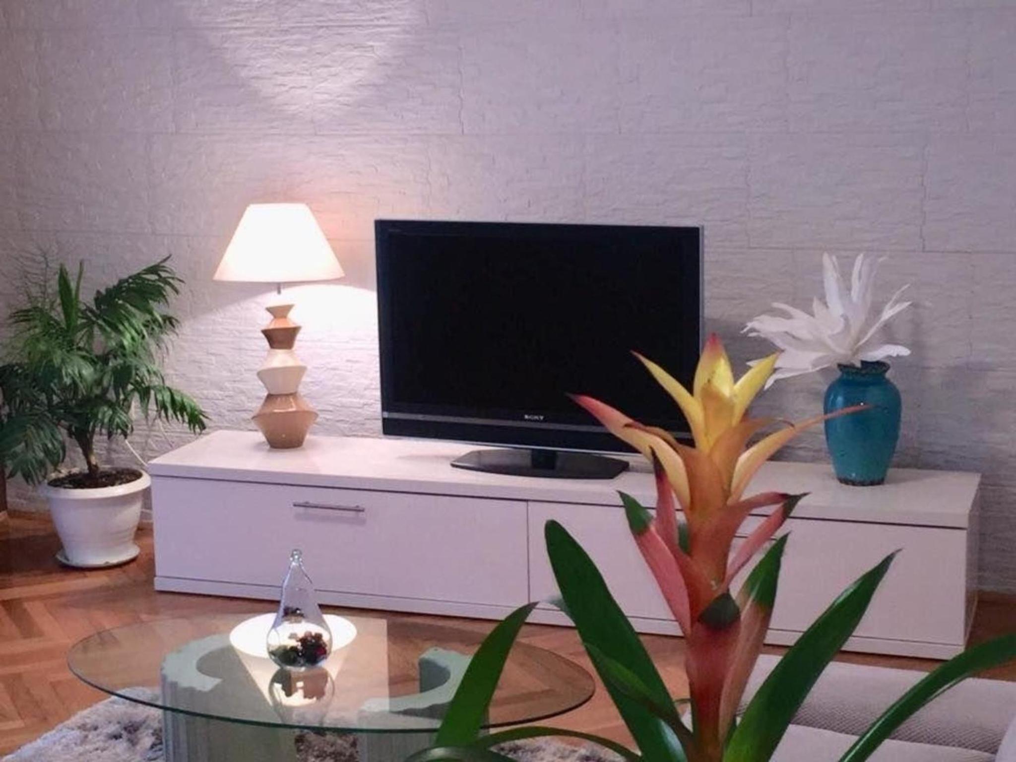 Geräumige Ferienwohnung Mit Schönem Garten