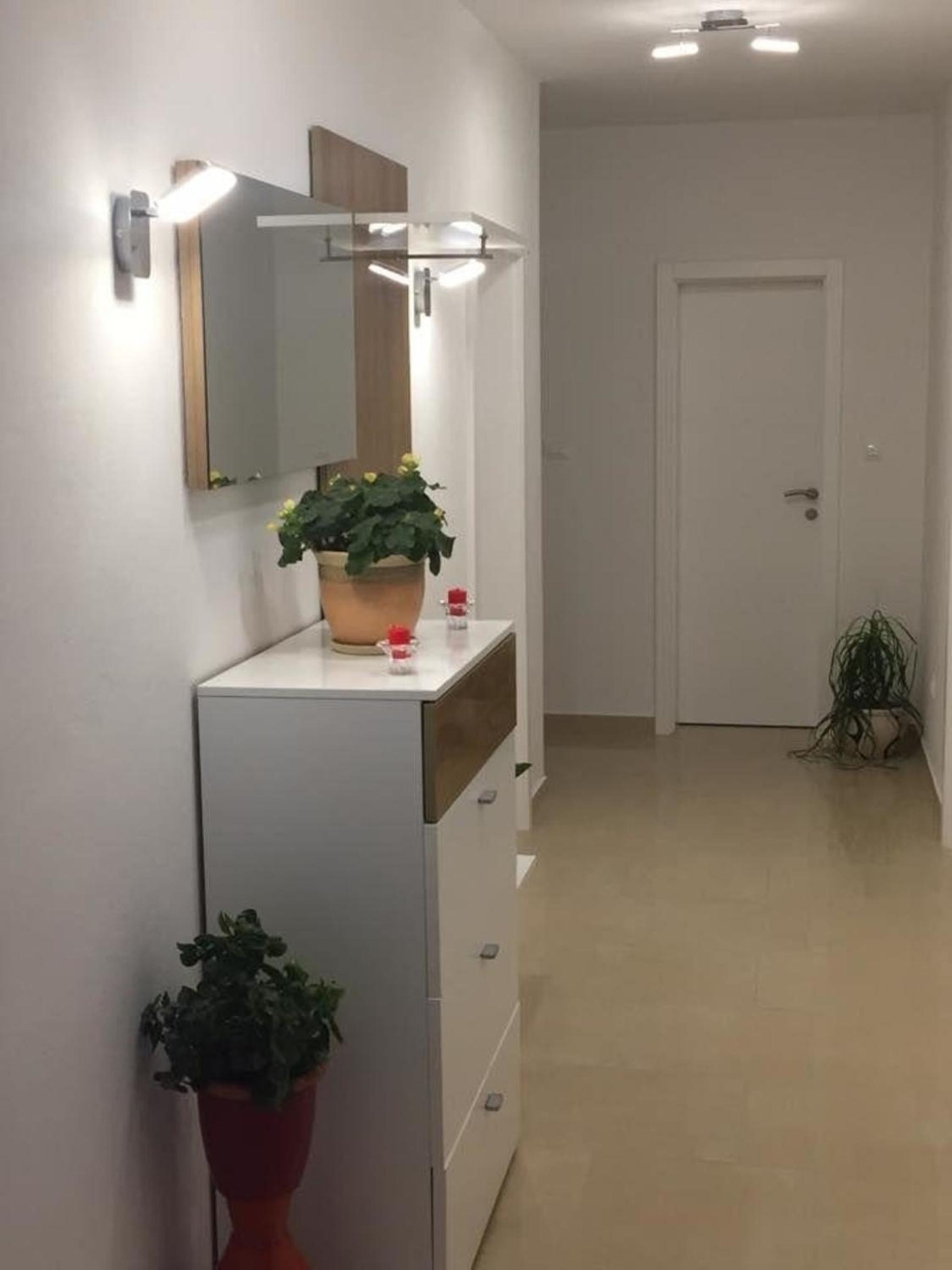 Geräumige Ferienwohnung Mit Schönem Garten