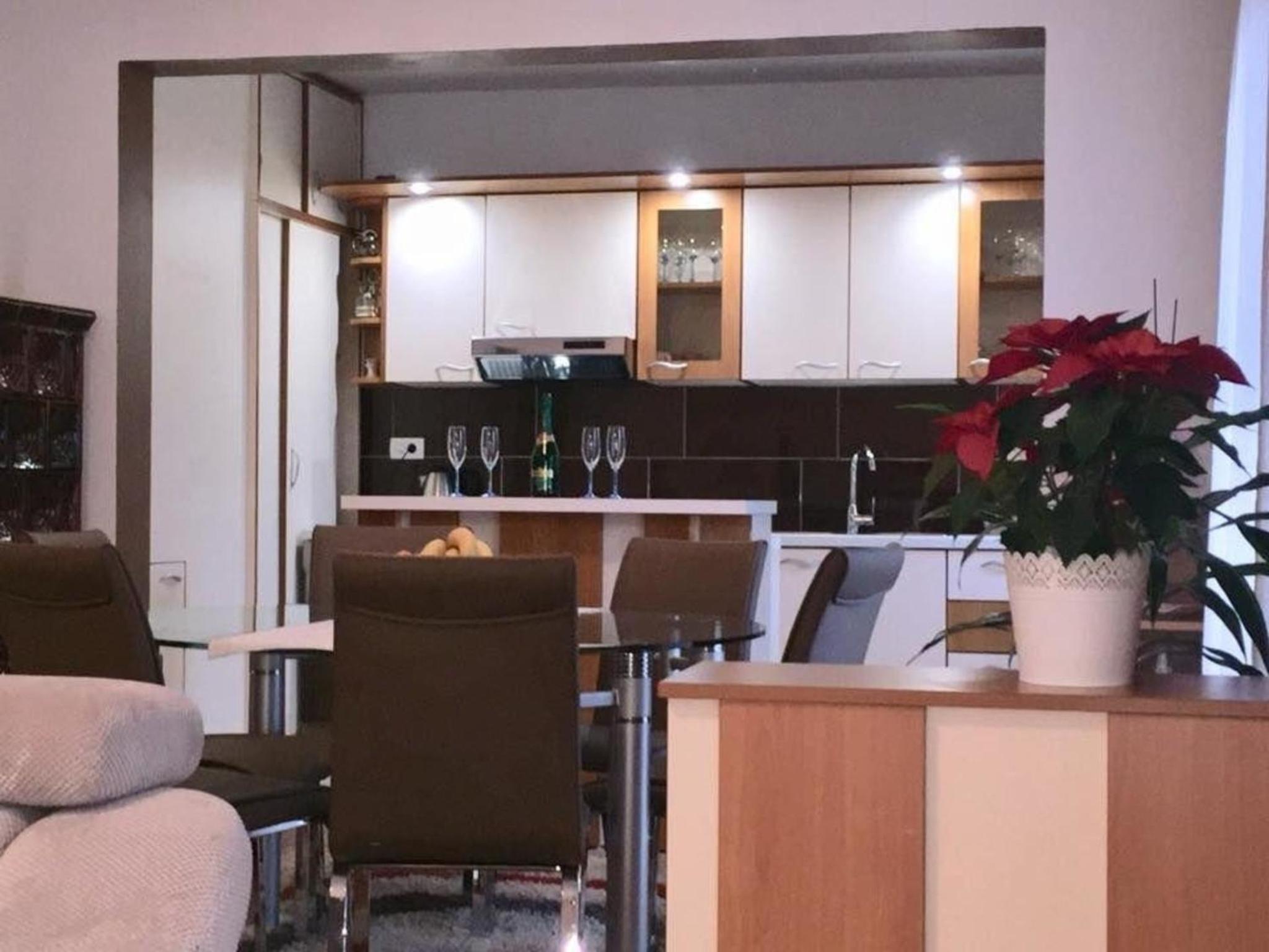 Geräumige Ferienwohnung Mit Schönem Garten