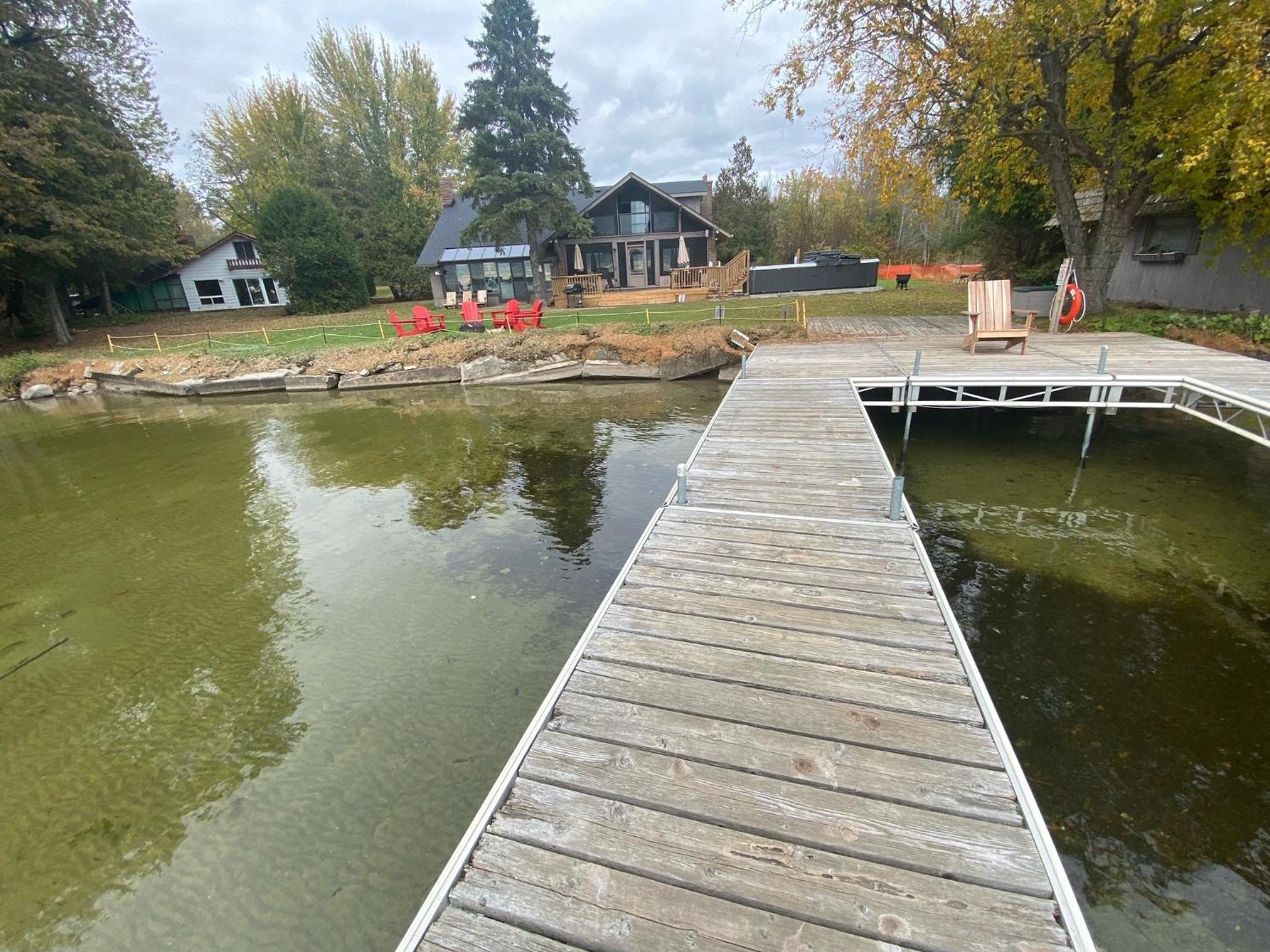 Waterfront - Kawartha Lakes