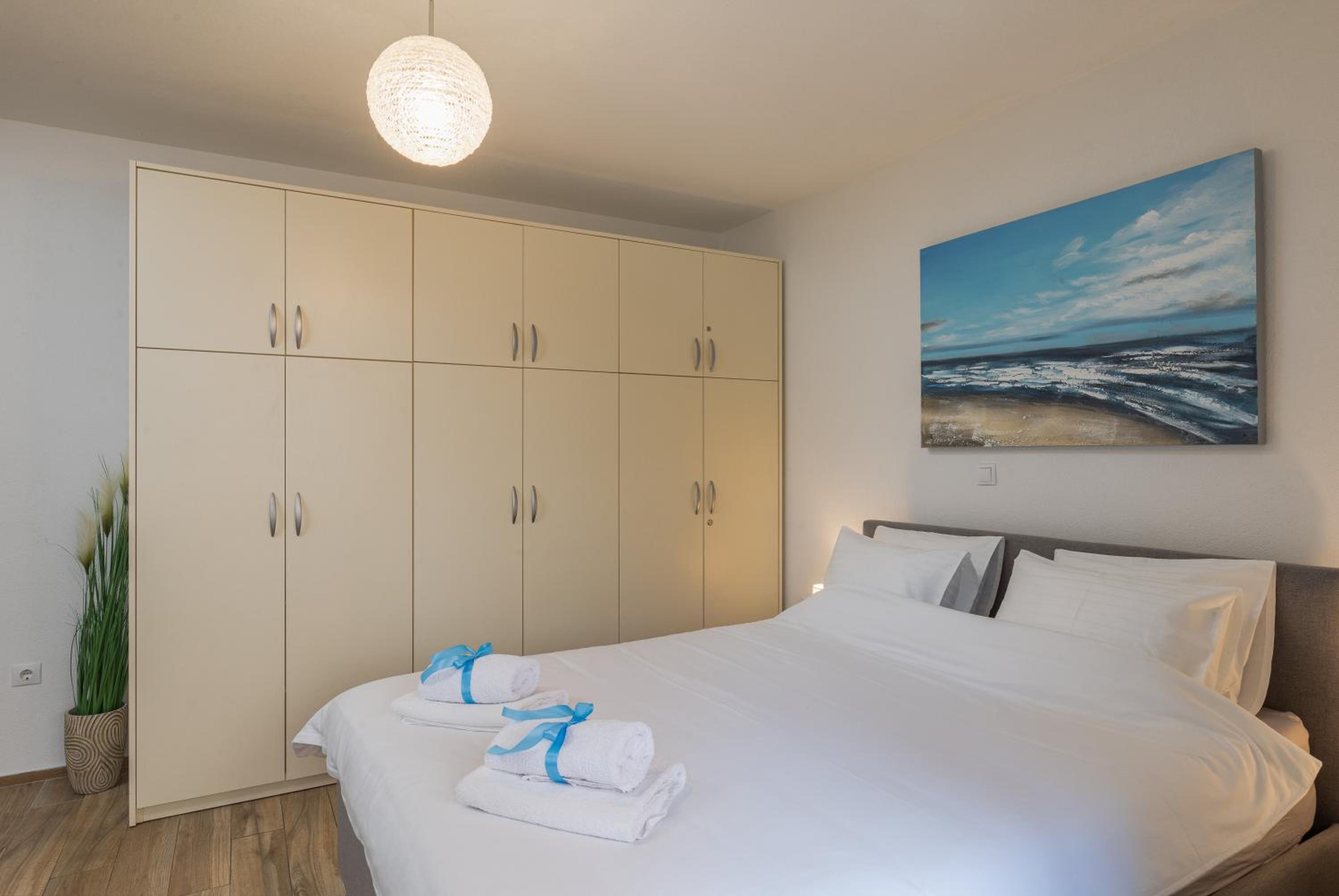 Marina Lapad - 2 bedroom apartment by the sea