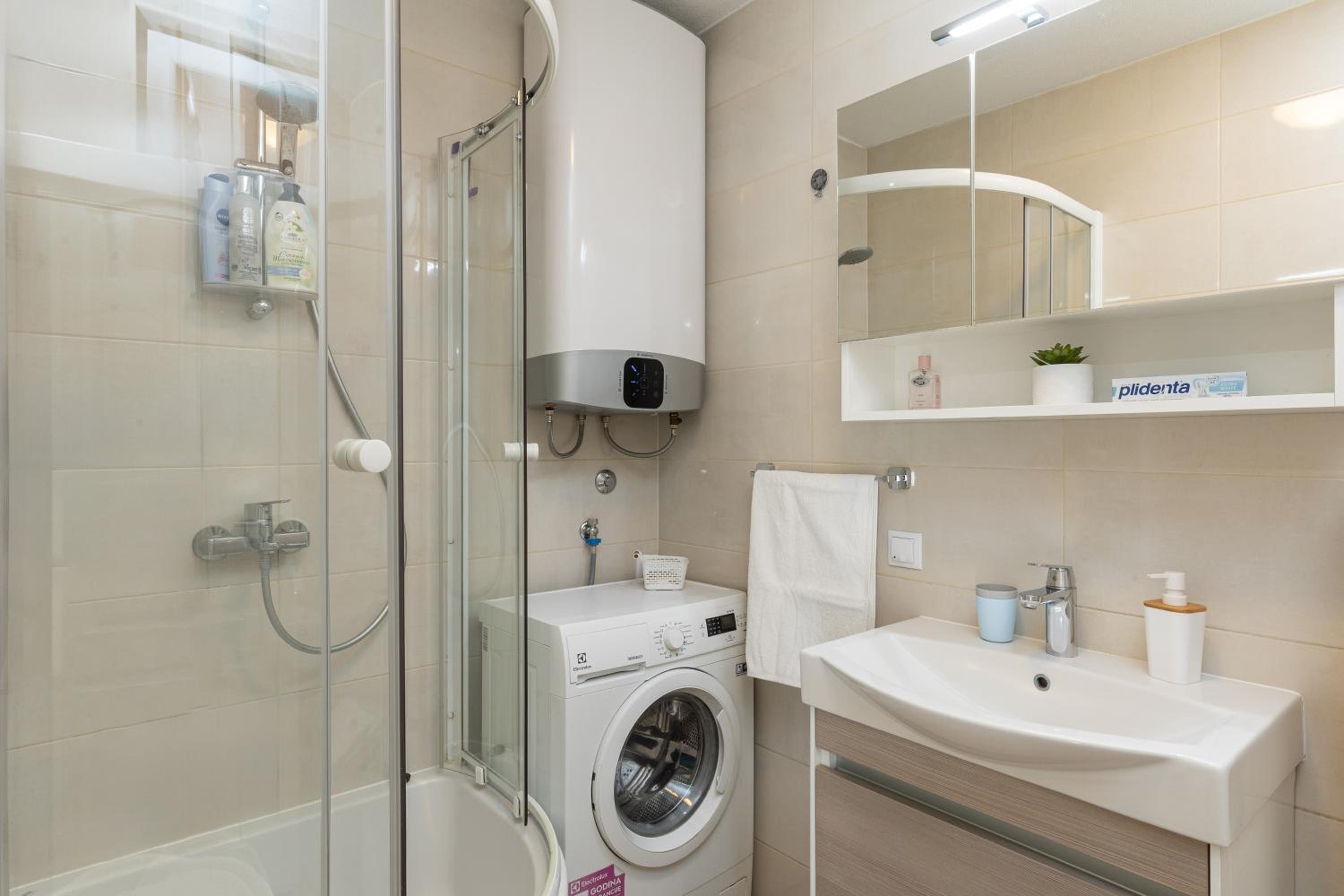 Marina Lapad - 2 bedroom apartment by the sea