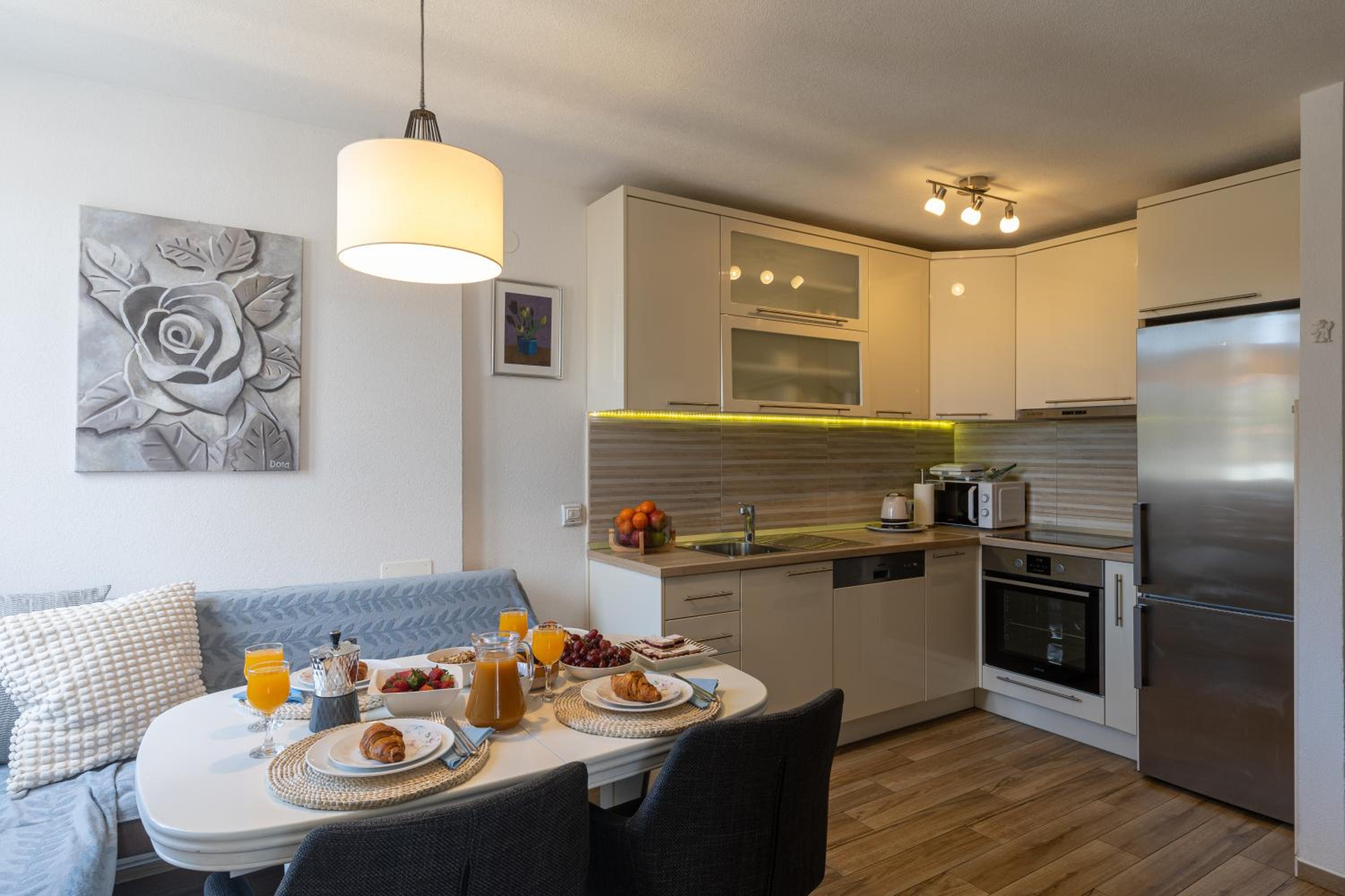 Marina Lapad - 2 bedroom apartment by the sea