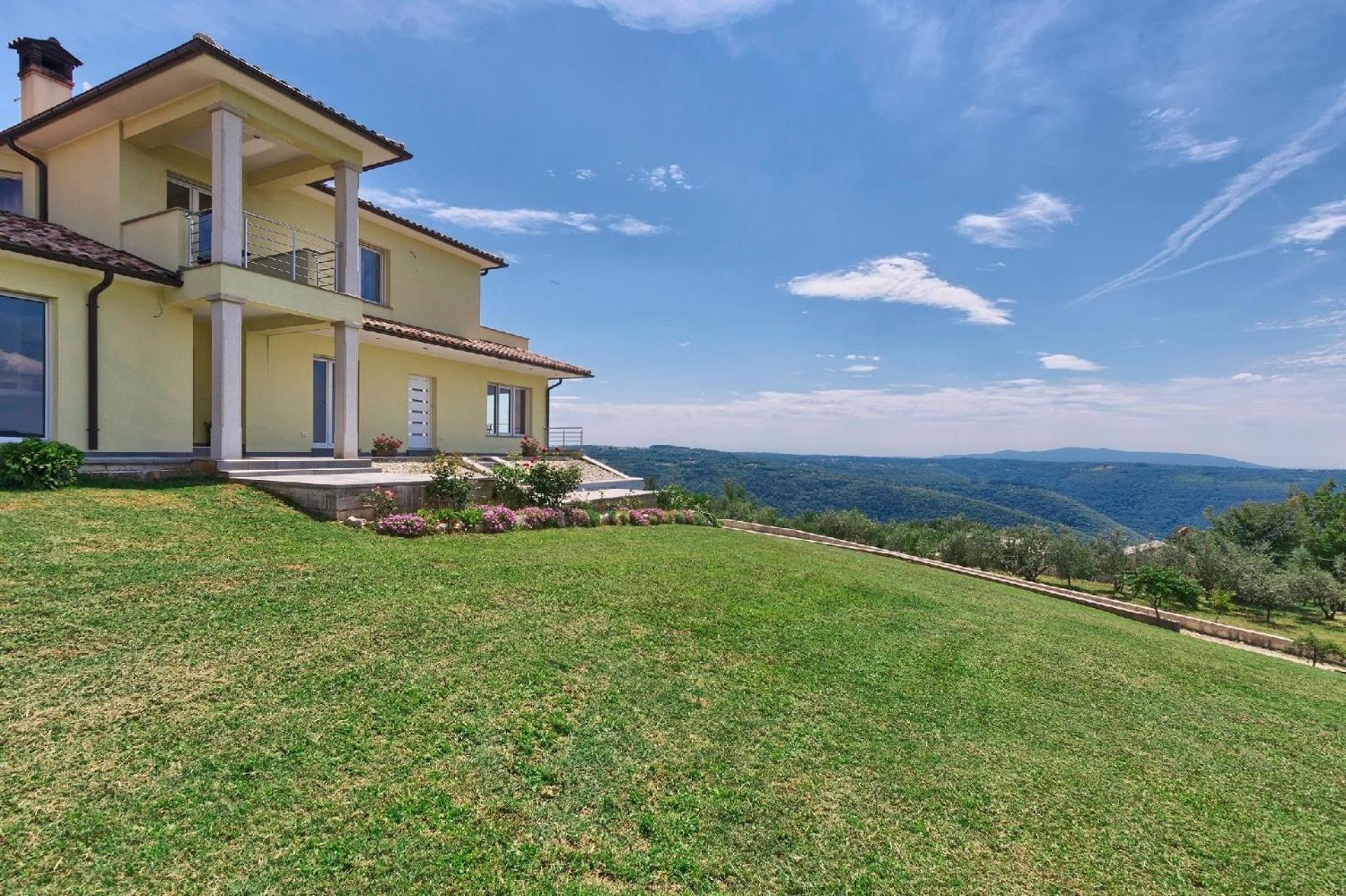 Ferienhaus mit Privatpool für 12 Personen ca 350 qm in Barban, Istrien Bucht von Raša