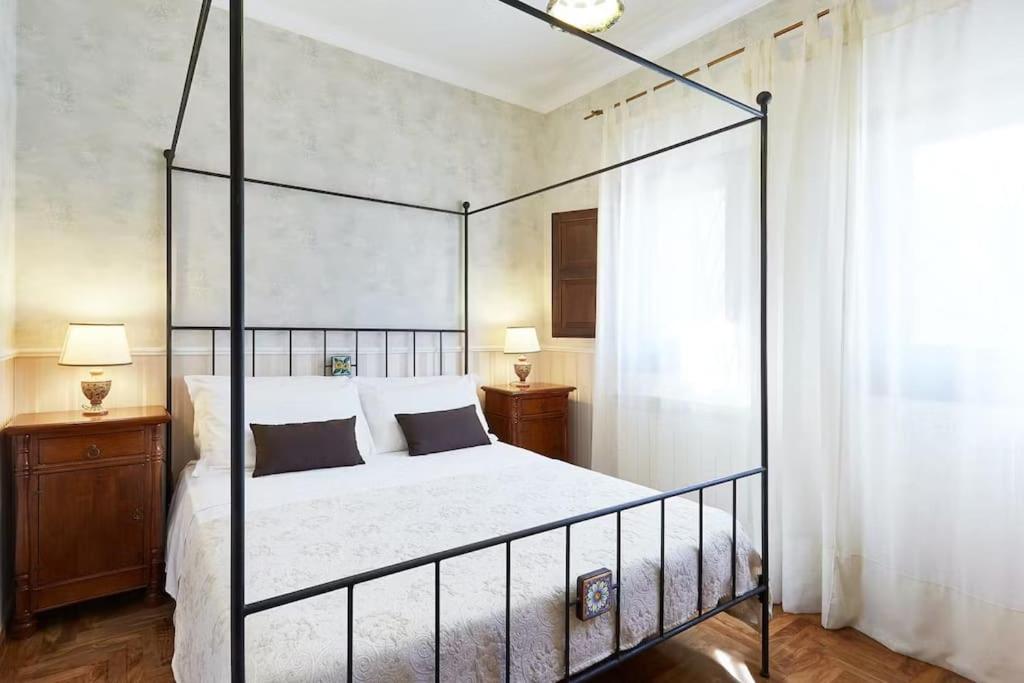 La Loggia Wanderlust Experience