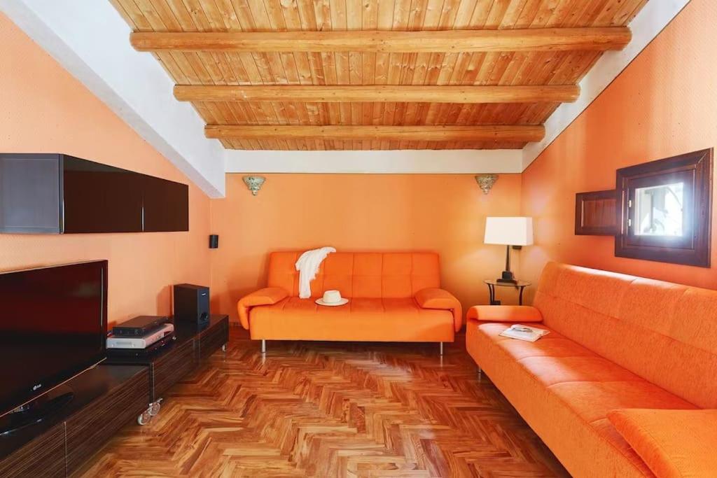 La Loggia Wanderlust Experience