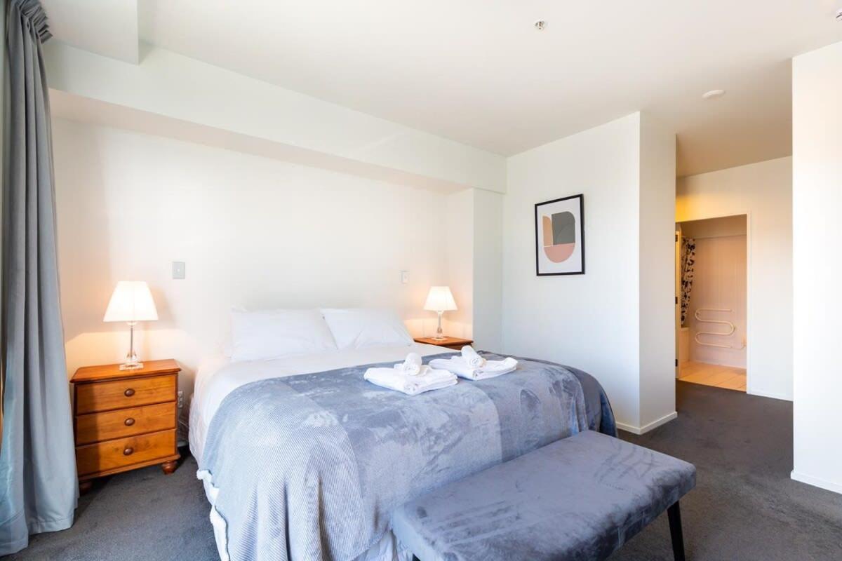 Stunning Three Bedroom Home Near Sky Tower photo 3