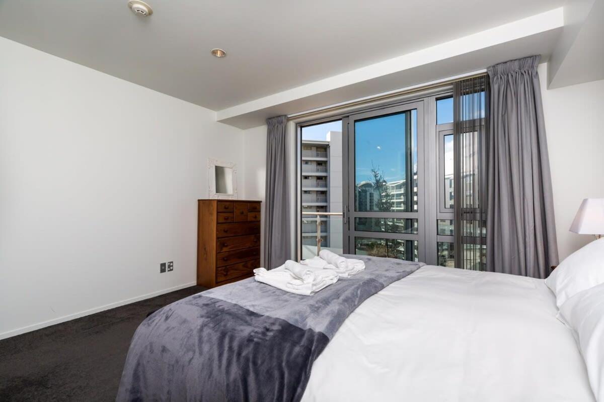 Stunning Three Bedroom Home Near Sky Tower photo 5