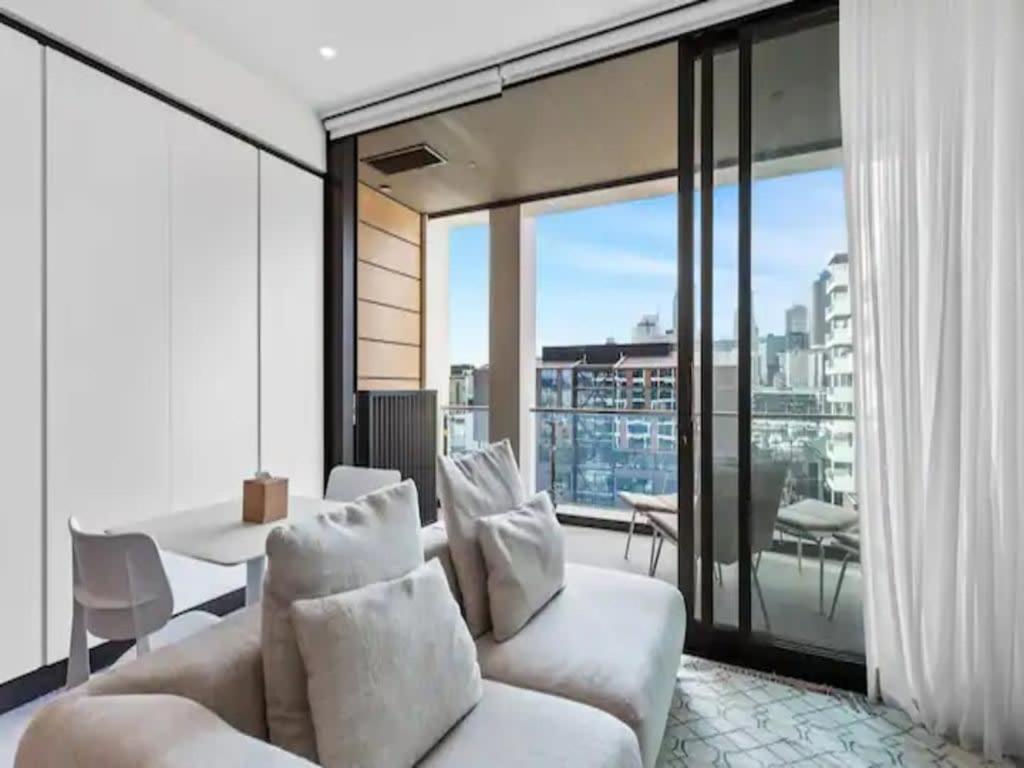 Modern Studio in Wynyard Quarter by Zodiak Stays view 4