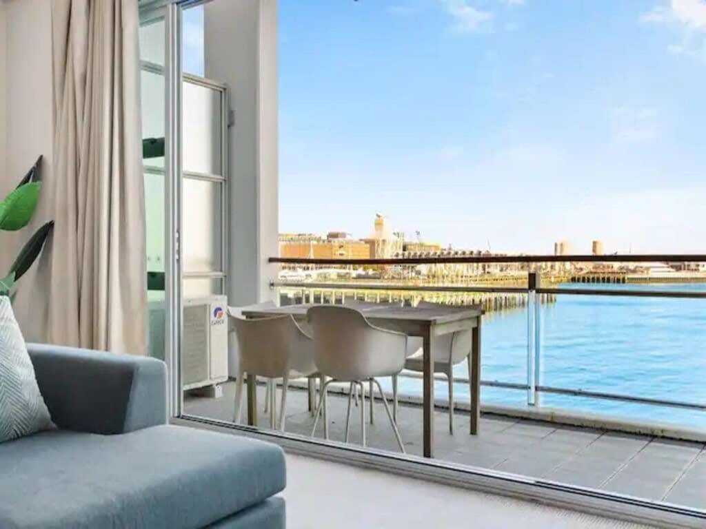 Relaxing Sea Wharf View Apartment by Zodiak Stays view 5