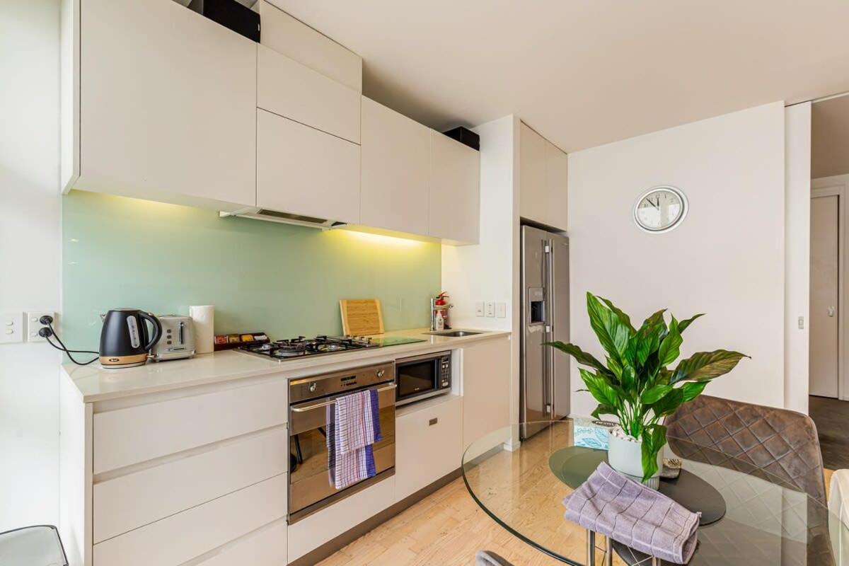 Freemans Bay 2-bedroom apartment view 5