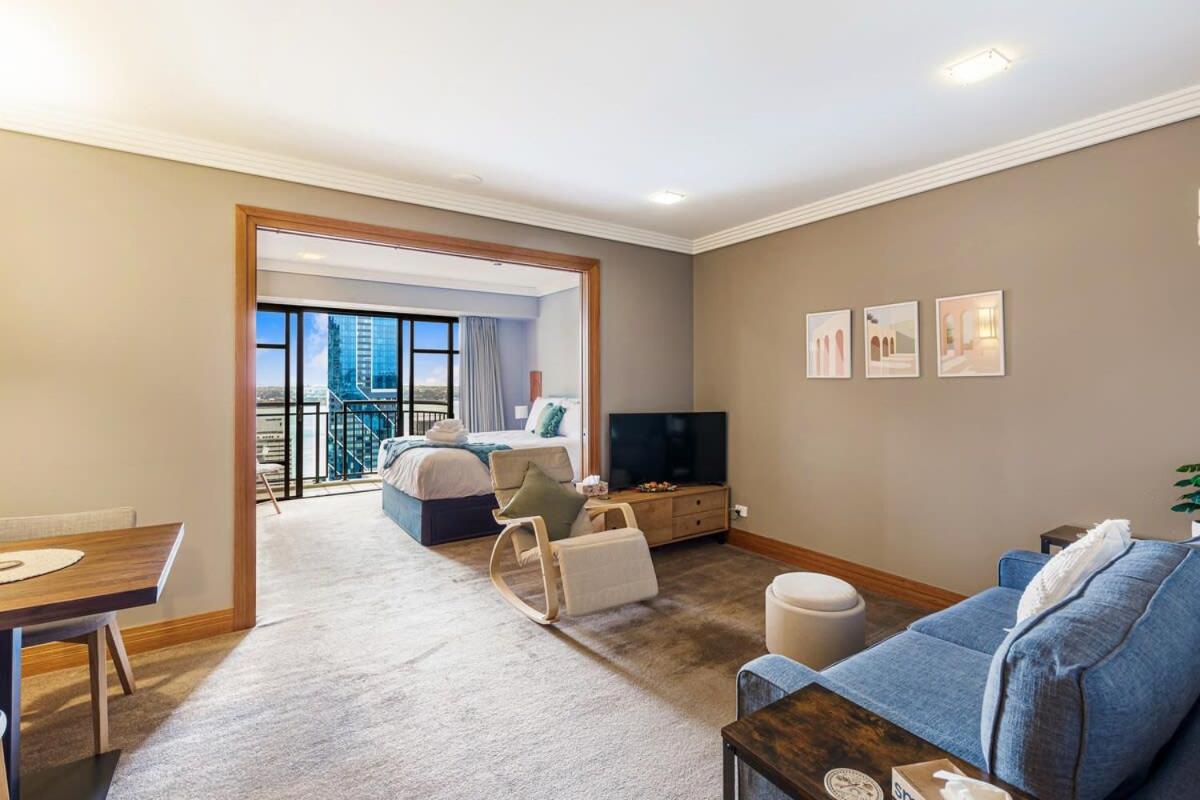 Skyline Retreat in the Heart of Auckland view 3