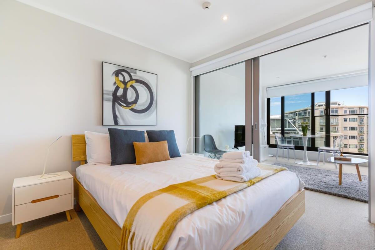 Auckland CBD 1BR Urban Getaway view 3