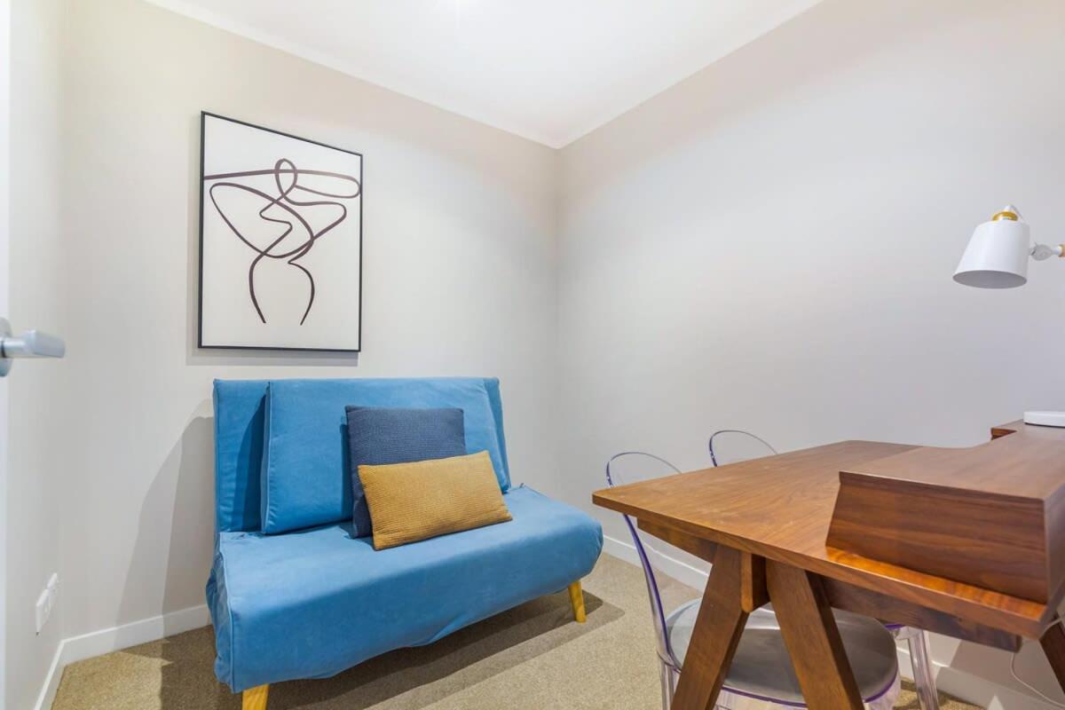 Auckland CBD 1BR Urban Getaway view 5