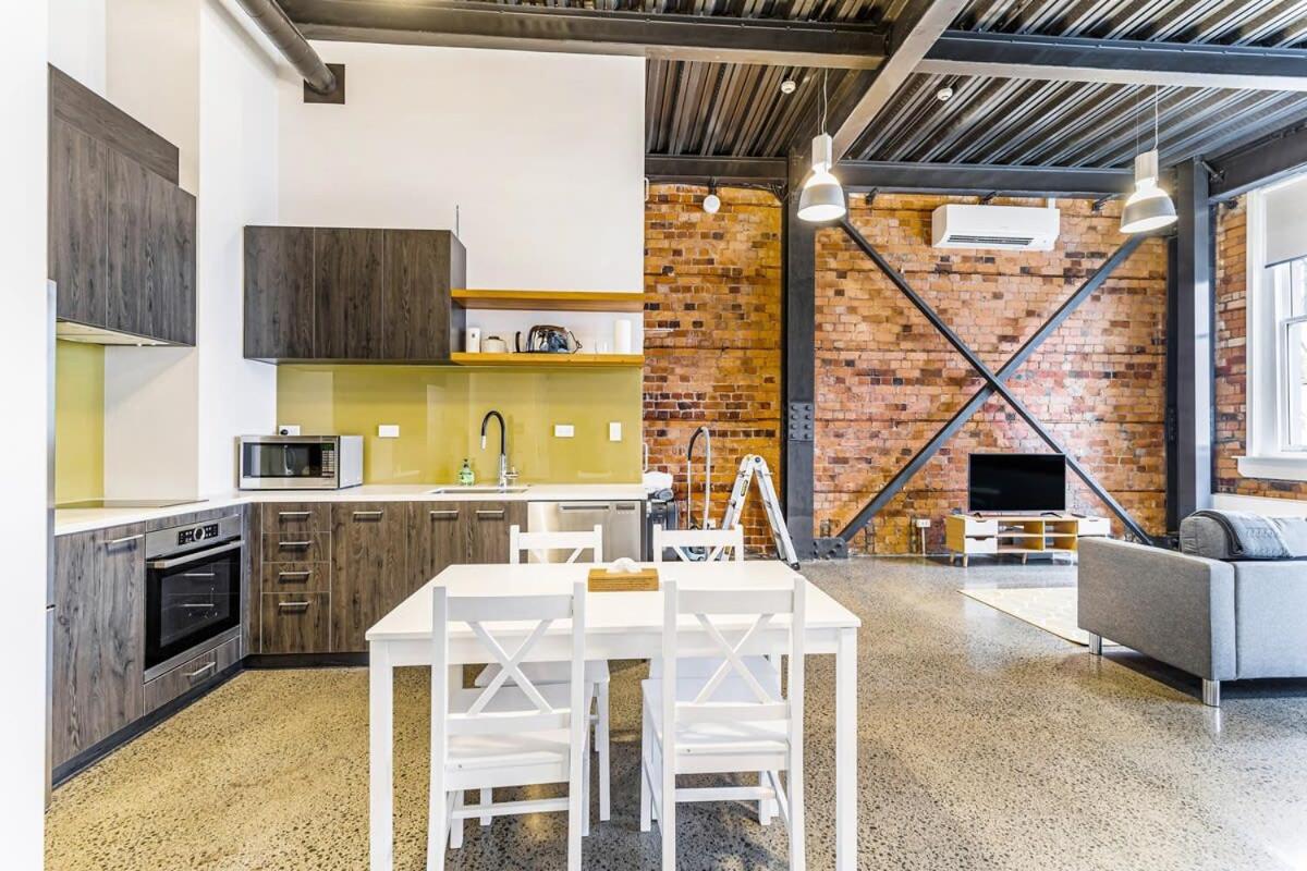 Modern Studio in Prime Location by Zodiak Stays view 3