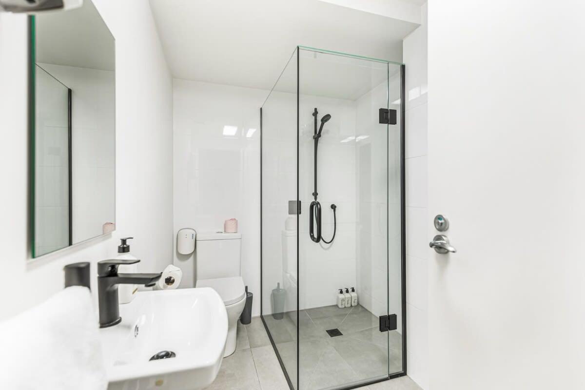 Modern Studio in Prime Location by Zodiak Stays view 5