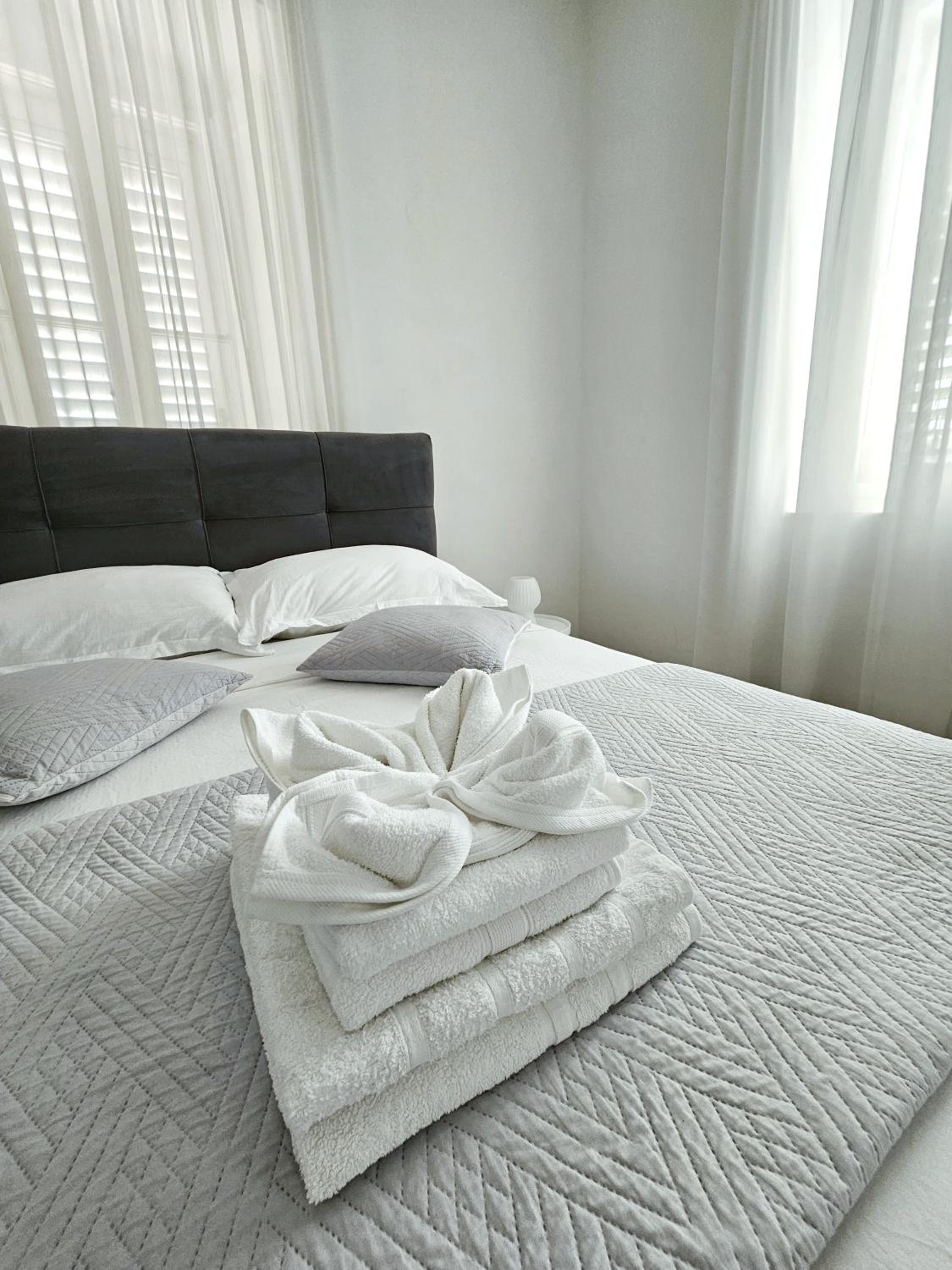 Apartments Miljas 2