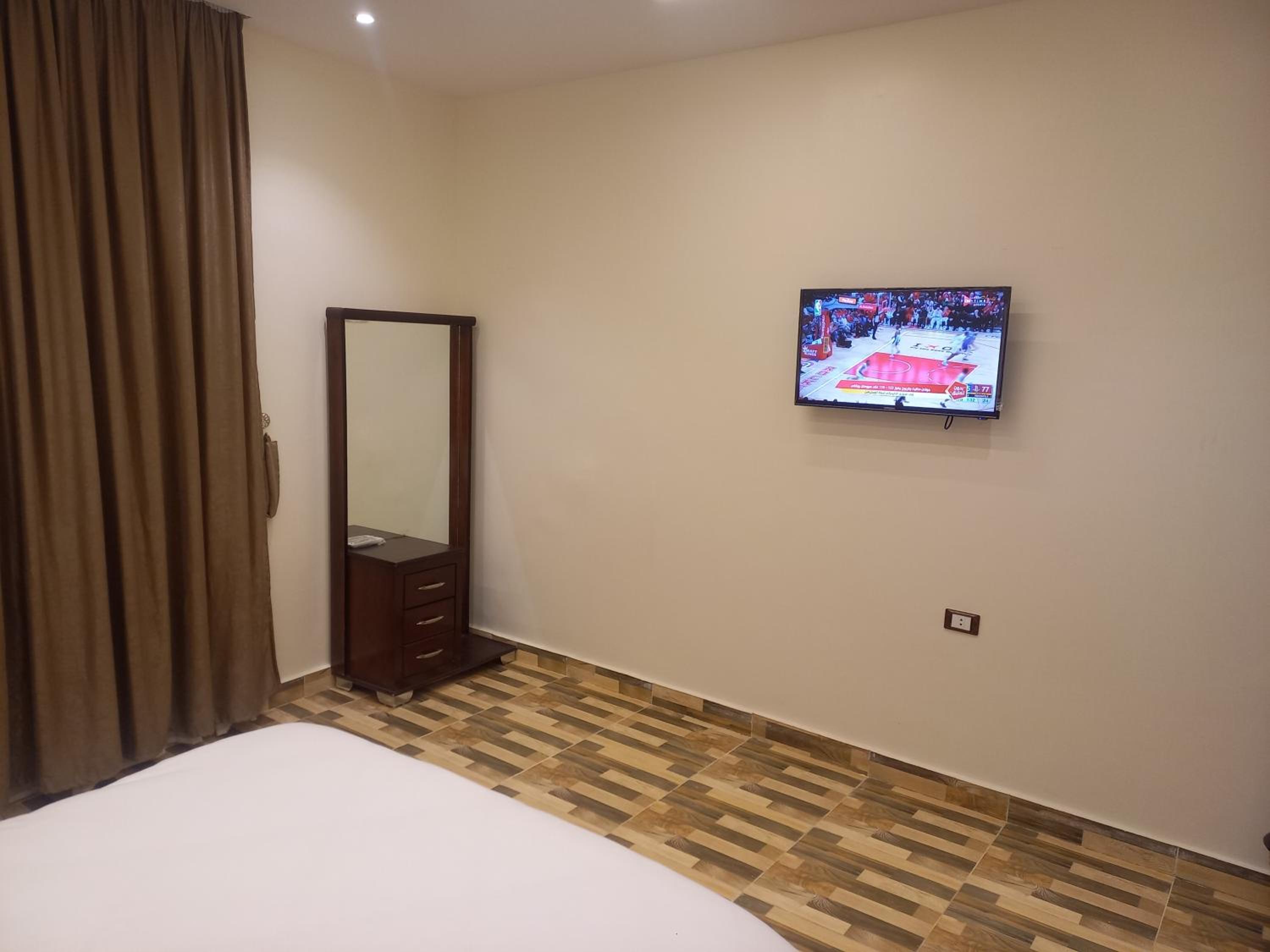 Basha Pyramids Inn