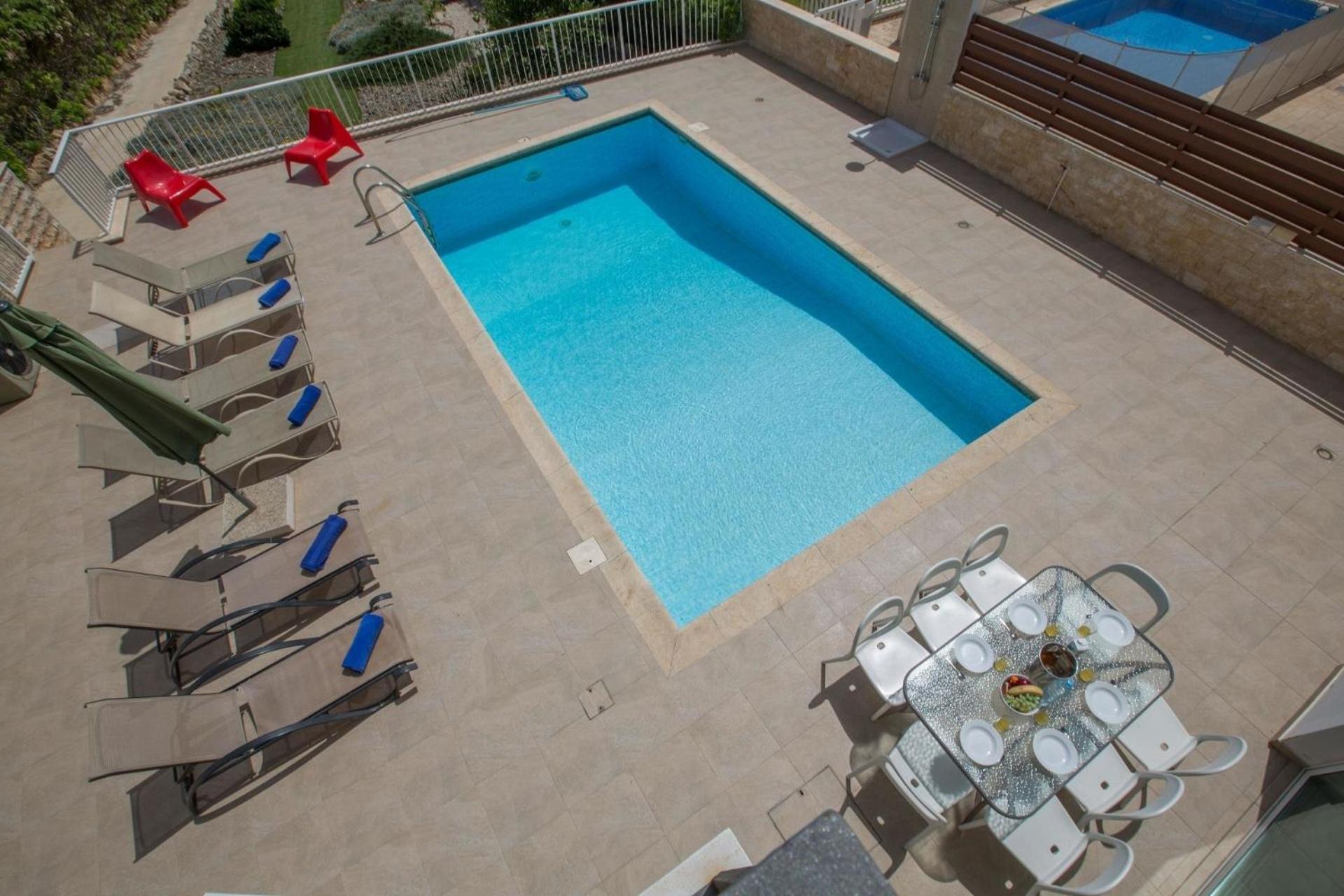 Schöne Villa direkt am Meer