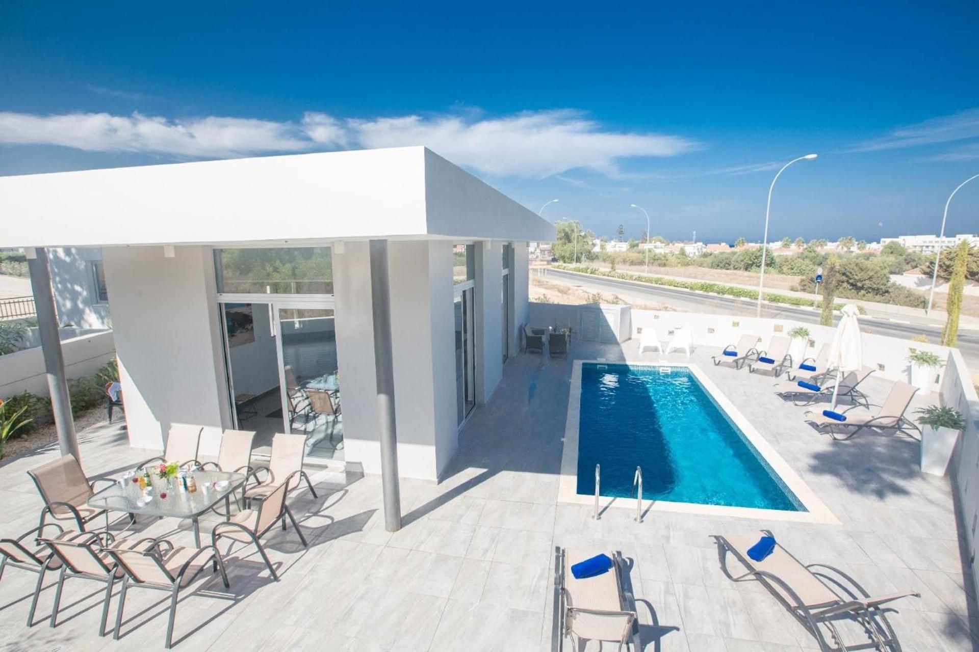 Protaras - schönes Ferienhaus für 10 Personen
