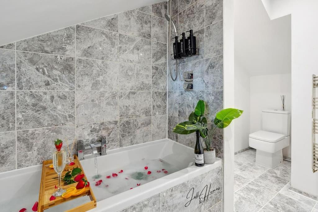 Family Oasis Ensuite - Remote Working, high-speed Wi-Fi