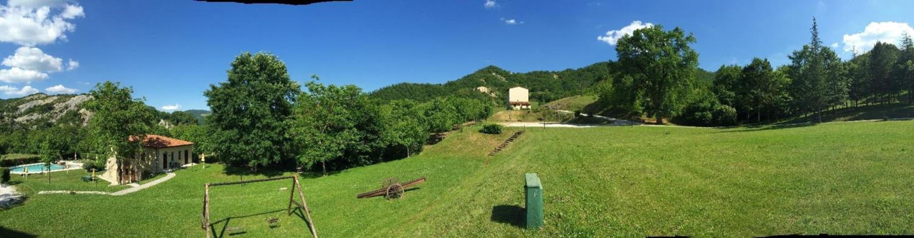 Haus für 11 Erwachsene und 9 Kinder in Apecchio view 2